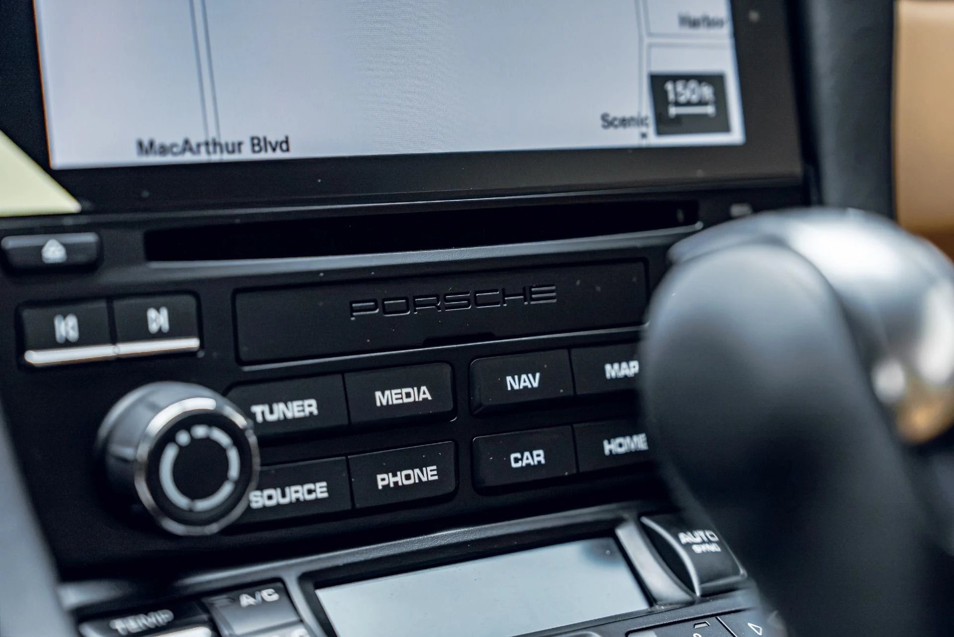 mph042_1515733071_Used_2019_Porsche_911_Targa_4_S_1783372861_642cc50c2a