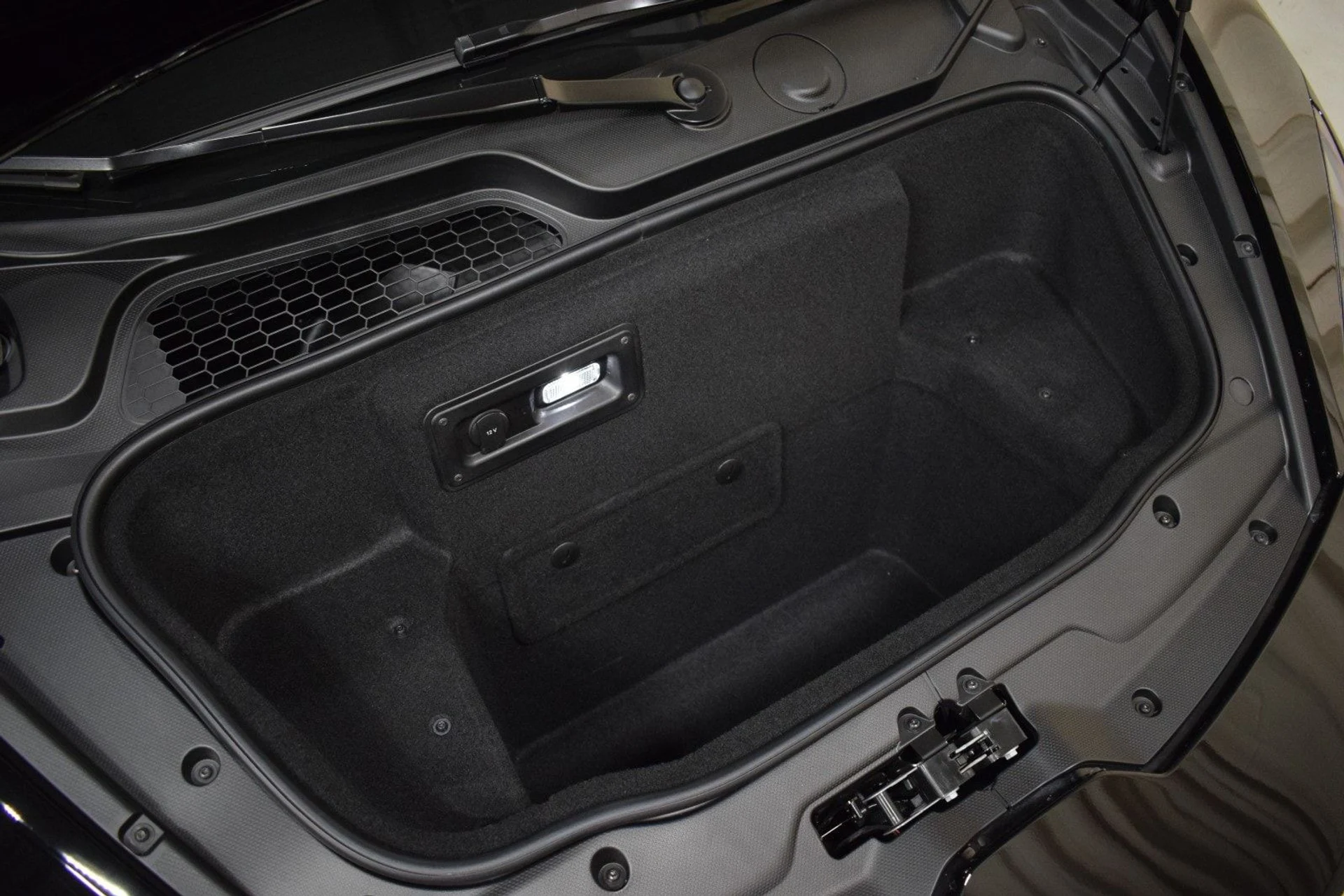 mph042_1517922542_ea89f509c2953ad426602b73b4323f29x_08823efbd0