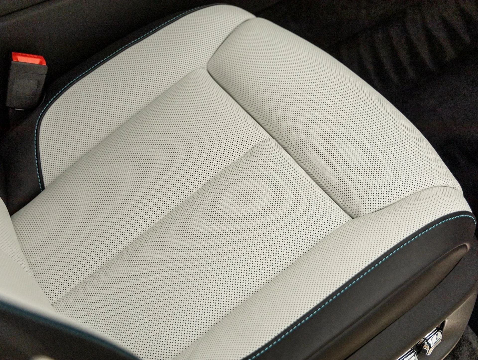 mph042_1520688581_43_4d4bbd30d9