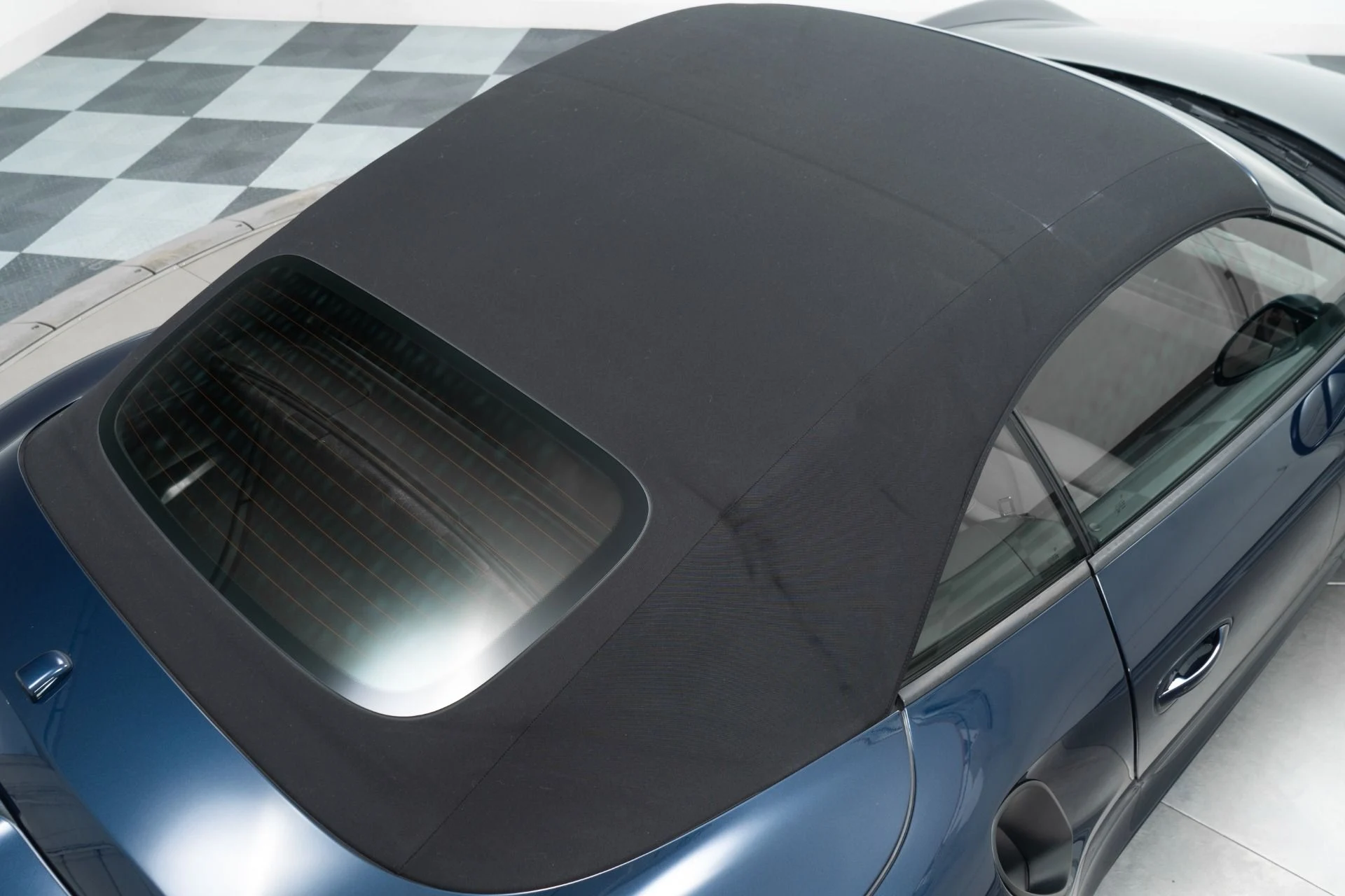 mph042_153388568_Used_2015_Porsche_911_Turbo_S_Cabriolet_1754336206_9a7b78e65d
