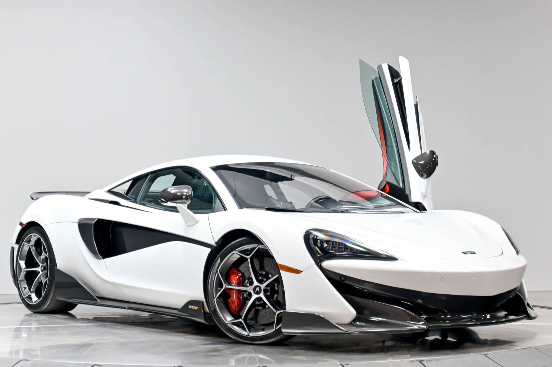 mph042_1547292138_Used_2019_Mc_Laren_600_LT_Base_1782155429_173b1edce6