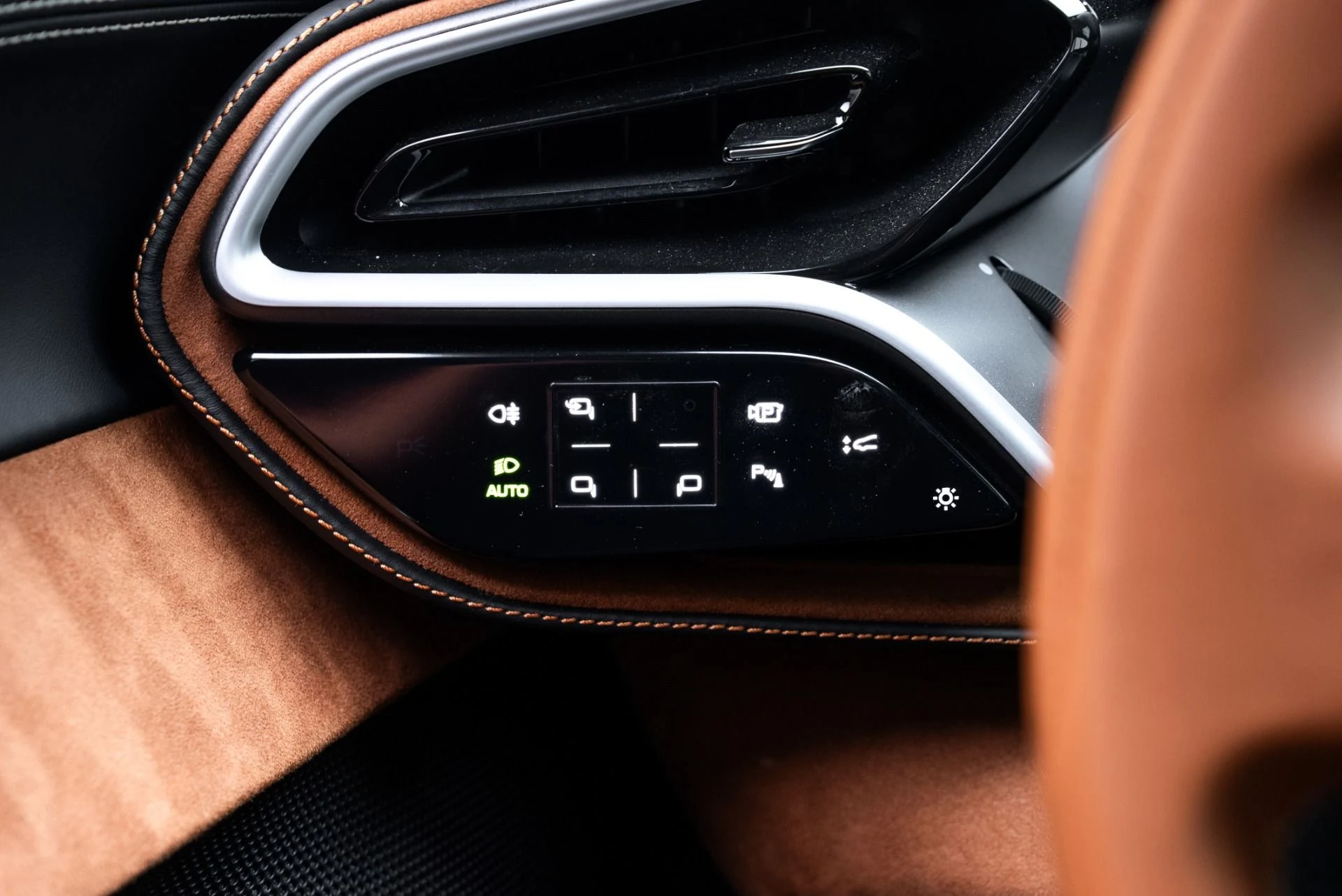 mph042_1547752231_Used_2024_Ferrari_296_GTB_1775861527_534bd1628a