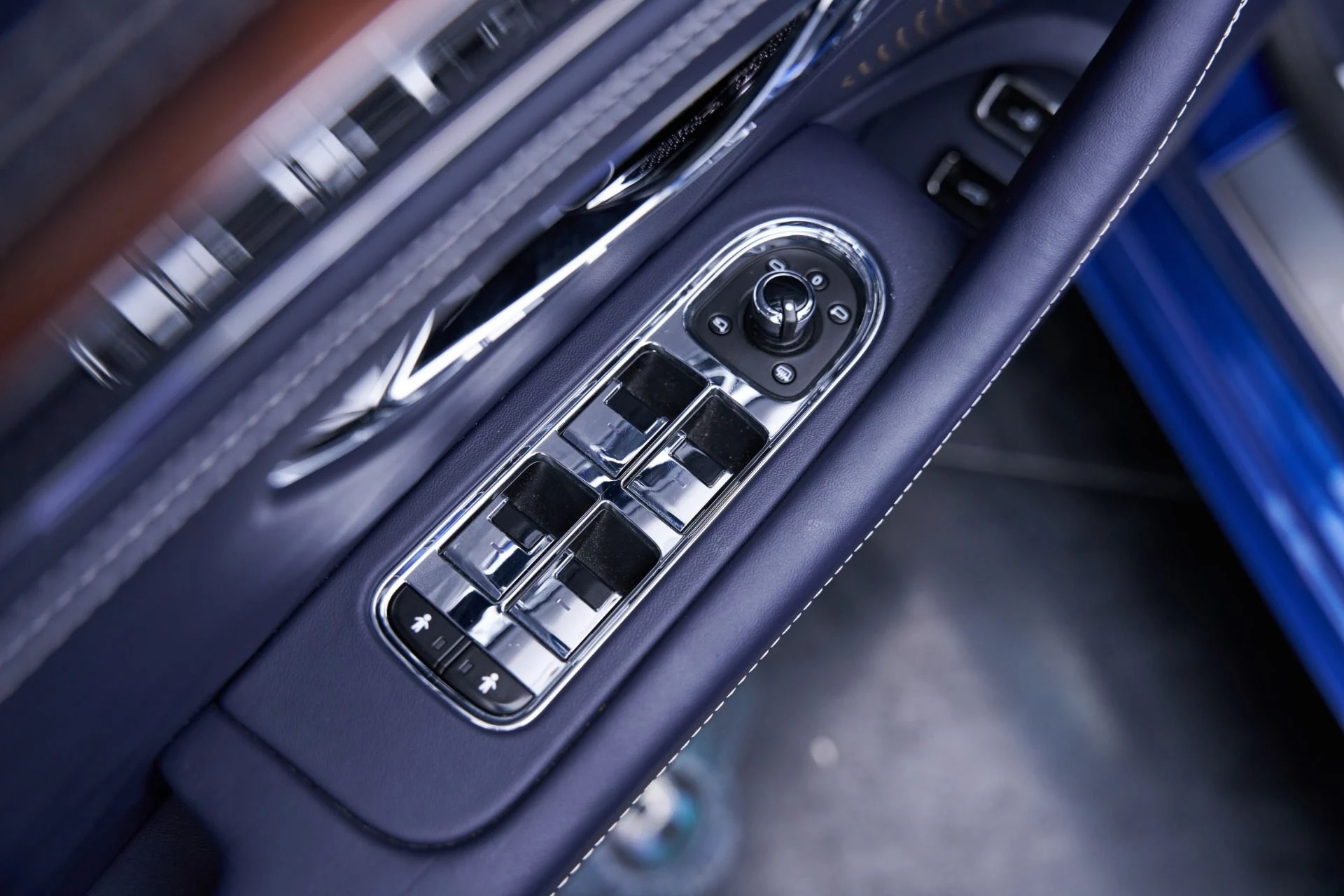 mph042_1553037984_Used_2025_Bentley_Flying_Spur_Speed_1792601221_13b313edc9