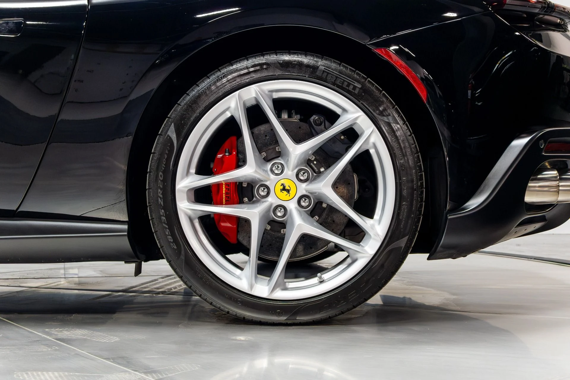 mph042_156151330_Used_2022_Ferrari_Roma_1775684538_dd50f2dd93