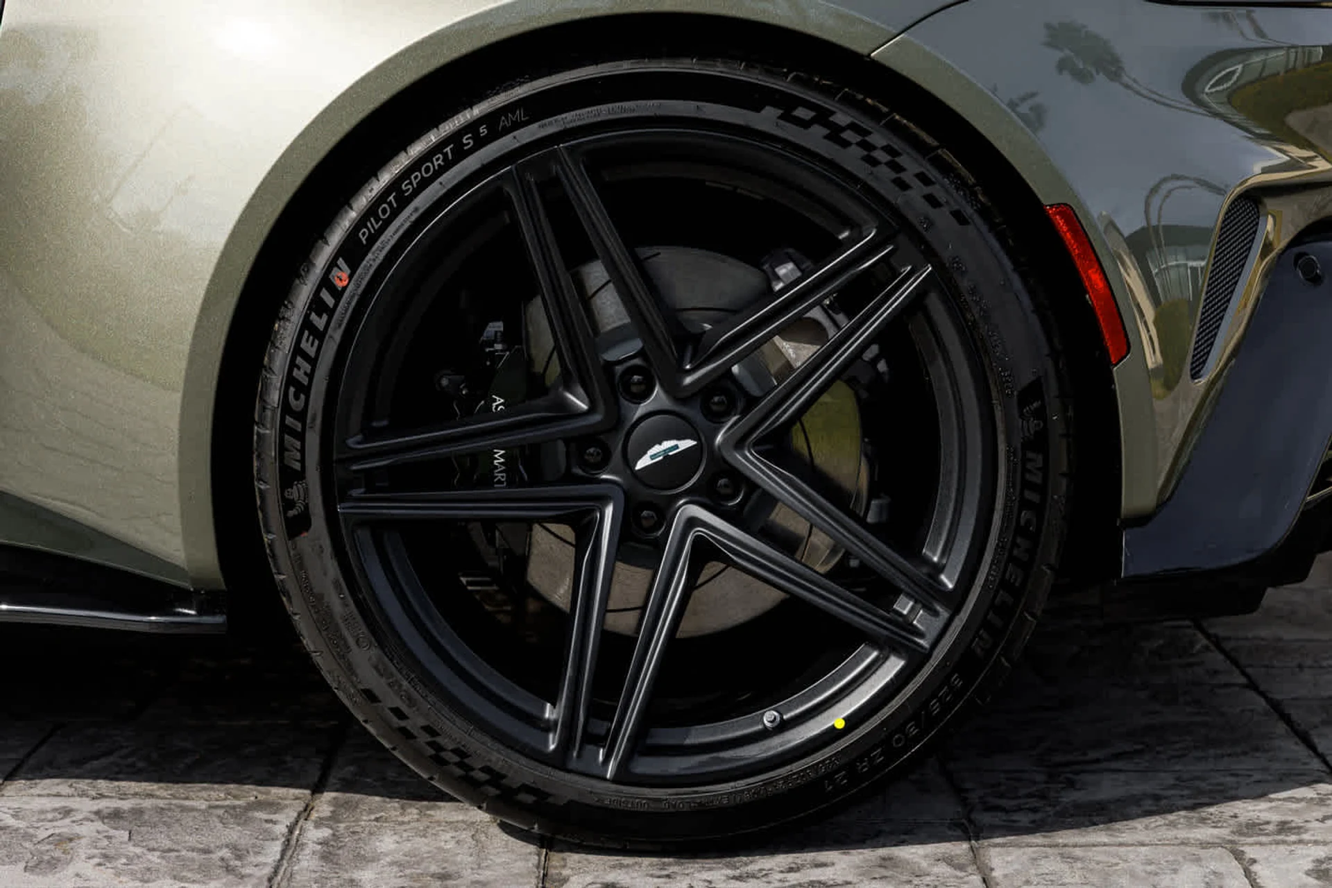 mph042_1568222892_43_dd57b1200e