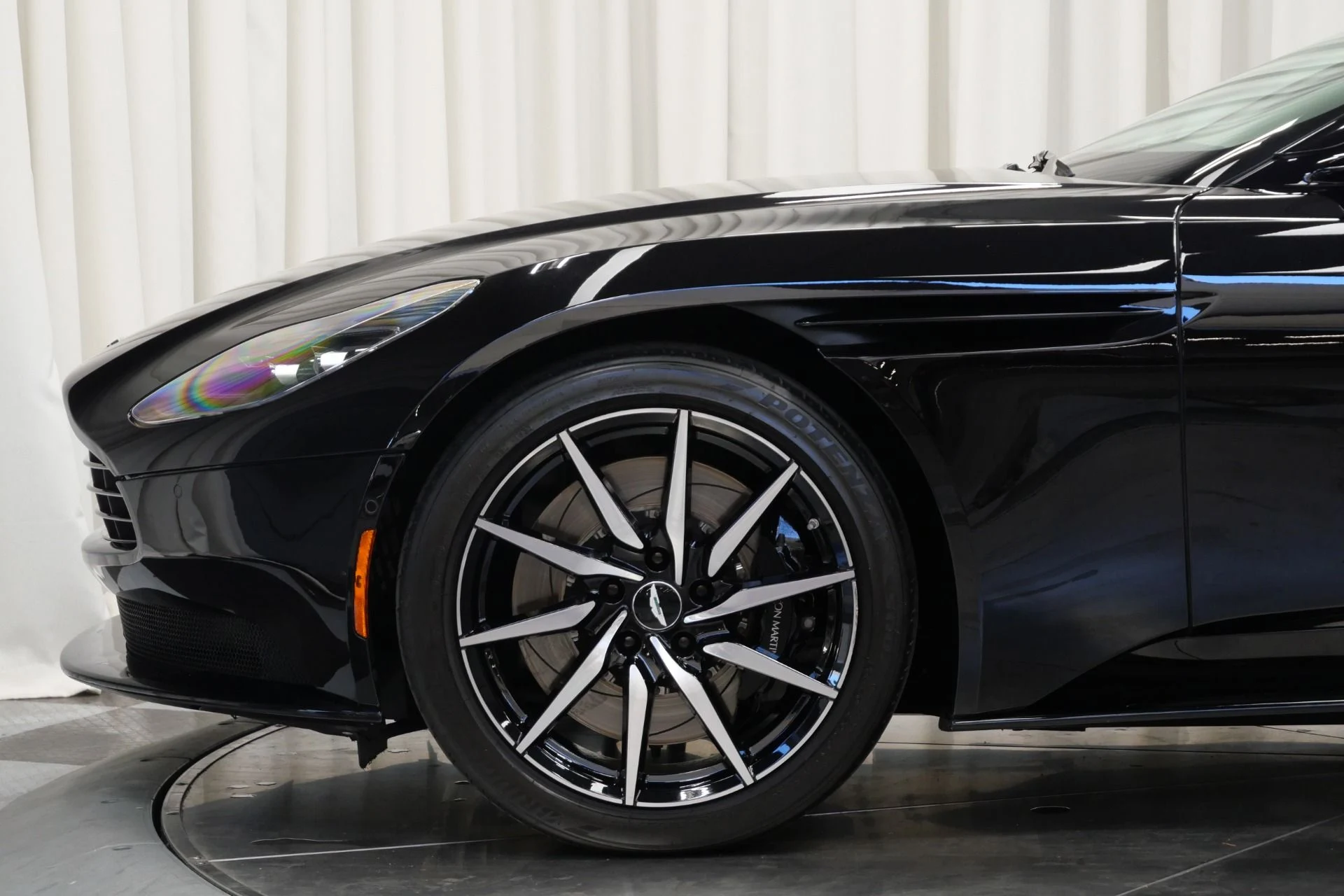 mph042_1590227777_Used_2021_Aston_Martin_DB_11_Volante_1760108226_352514fd33
