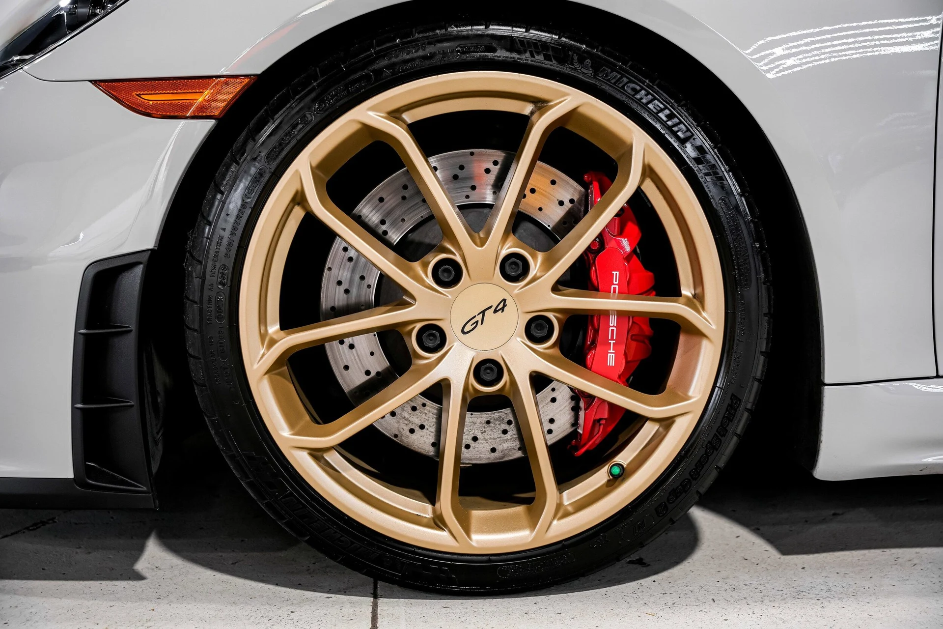 mph042_1590891141_a6e73f1f582c21f9f0cc766b139cb7a3x_aabffcd8c8