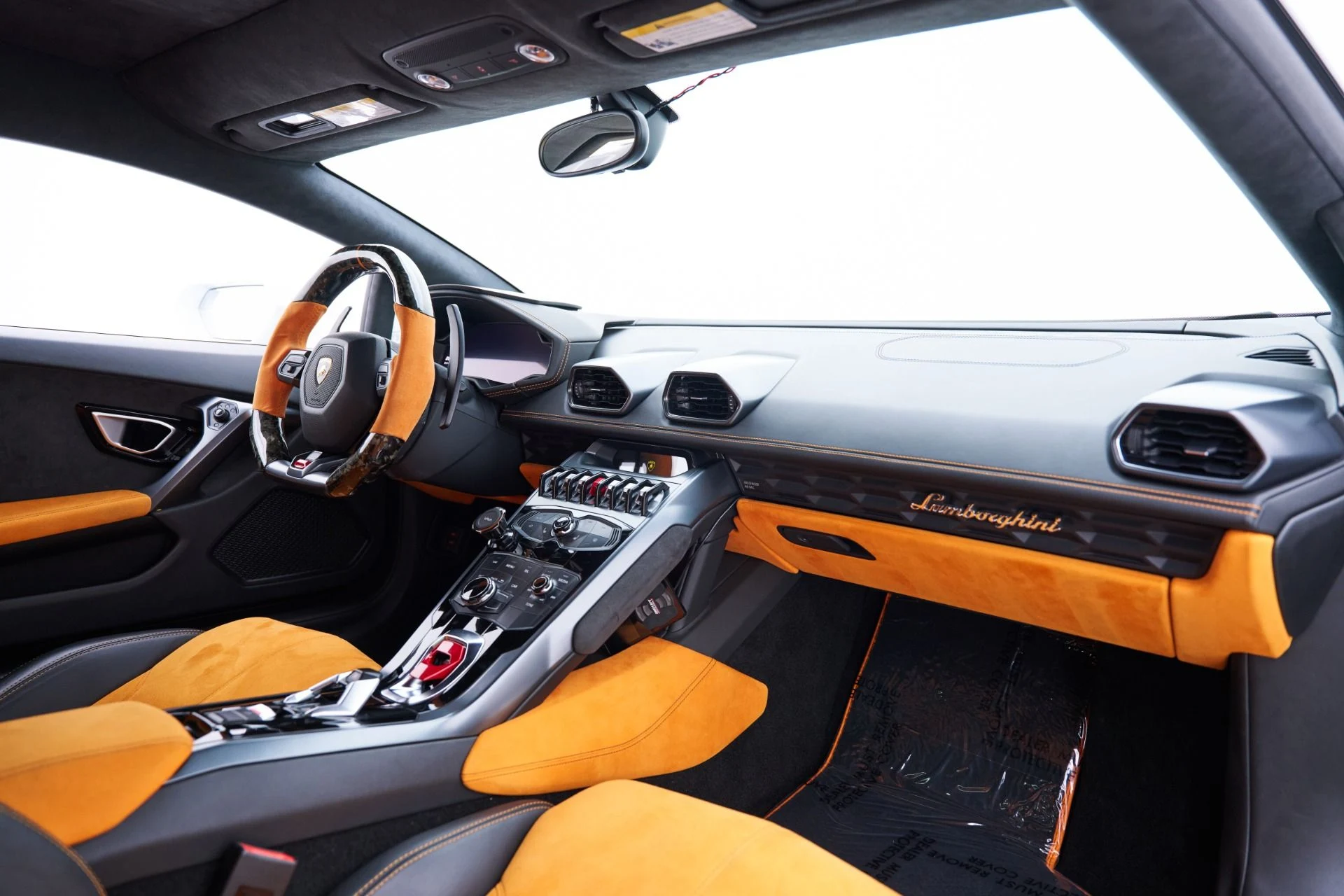 mph042_1596570466_Used_2015_Lamborghini_Huracan_LP_610_4_1792524002_9b2ed6d261