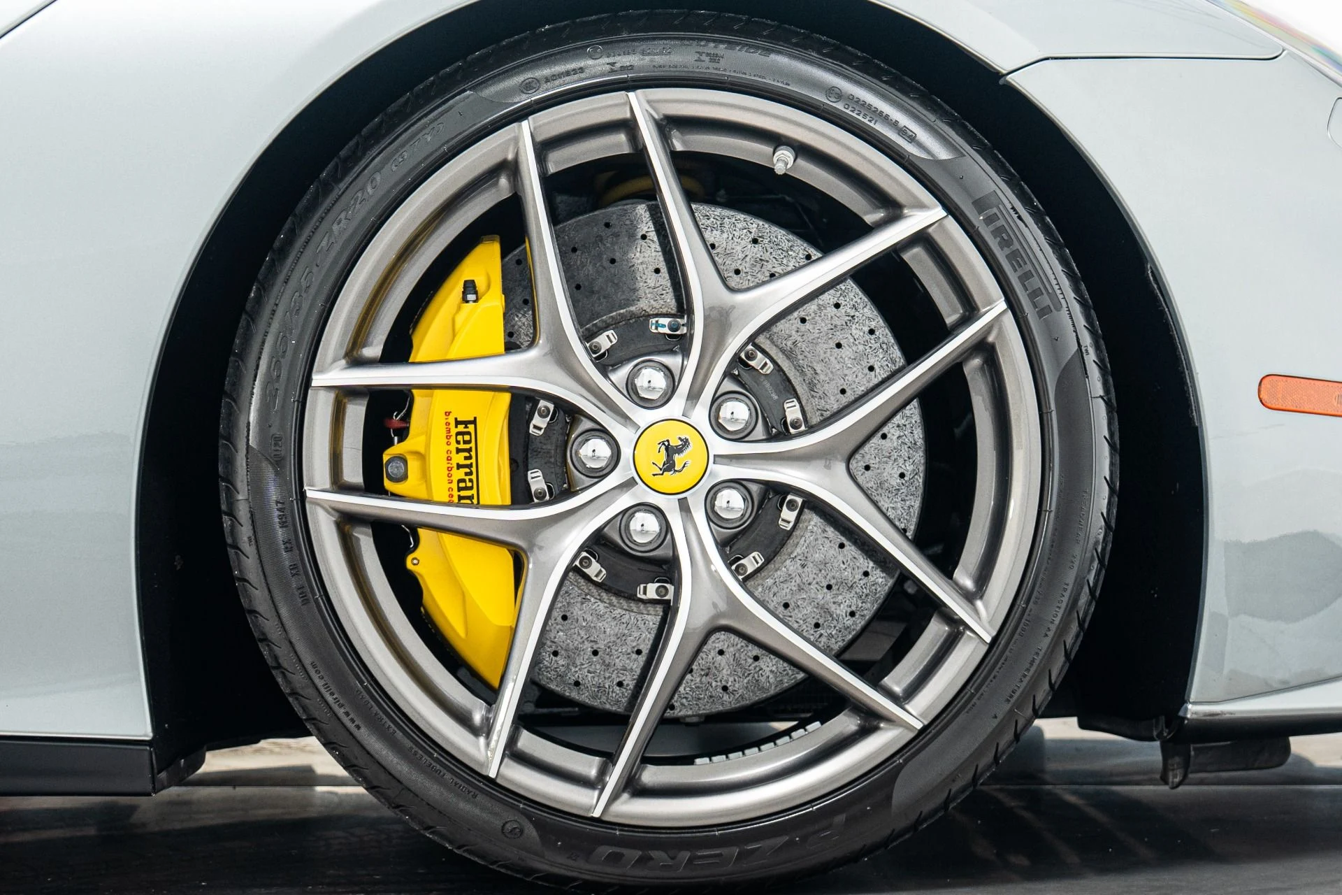 mph042_1597468819_Used_2016_Ferrari_F12berlinetta_1778185816_de14ba7e91