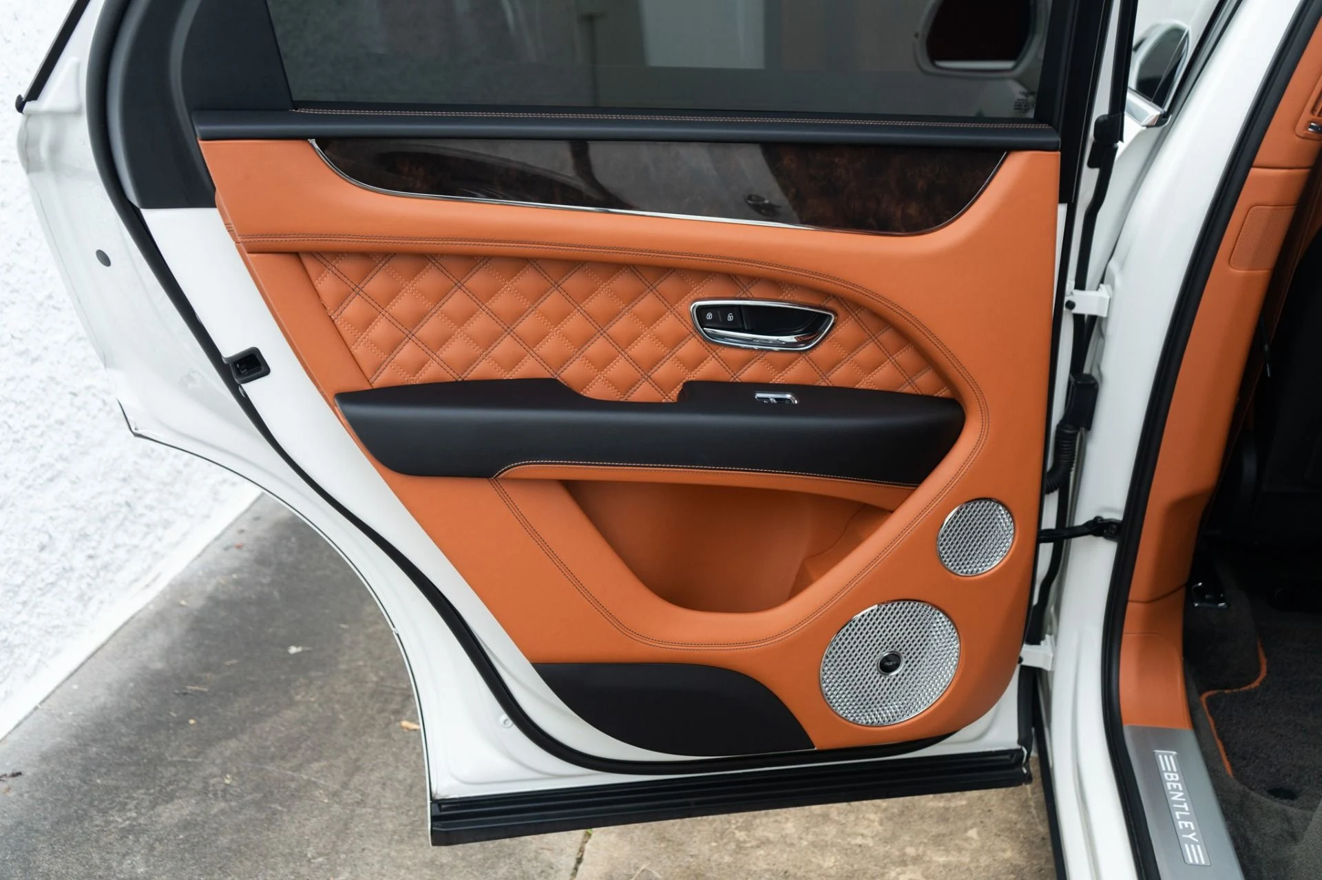 mph042_1598715204_Used_2021_Bentley_Bentayga_V8_1780518091_c9814c0d2f