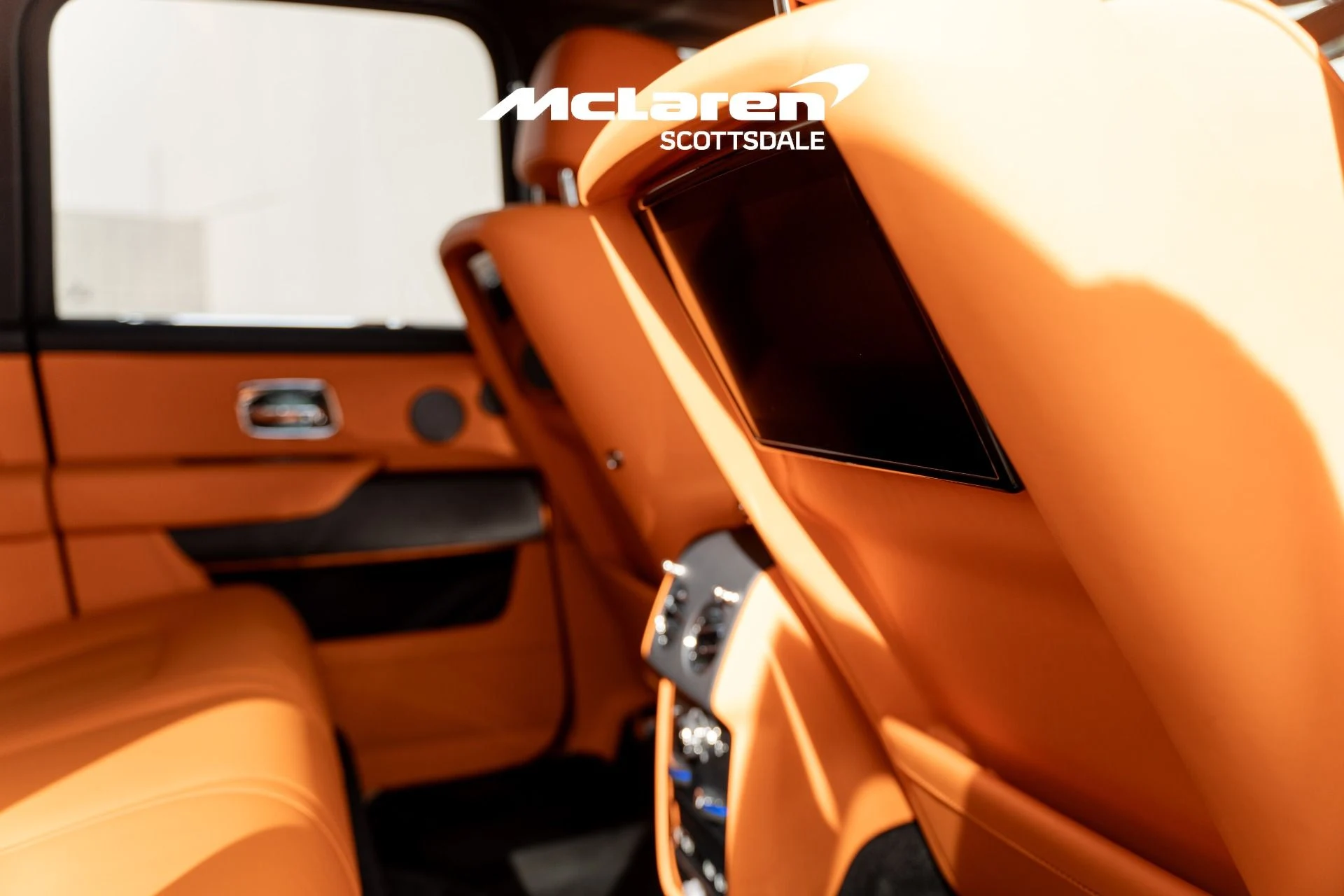 mph042_1600642056_Used_2025_Rolls_Royce_CULLINAN_1762551280_4659dd8f30