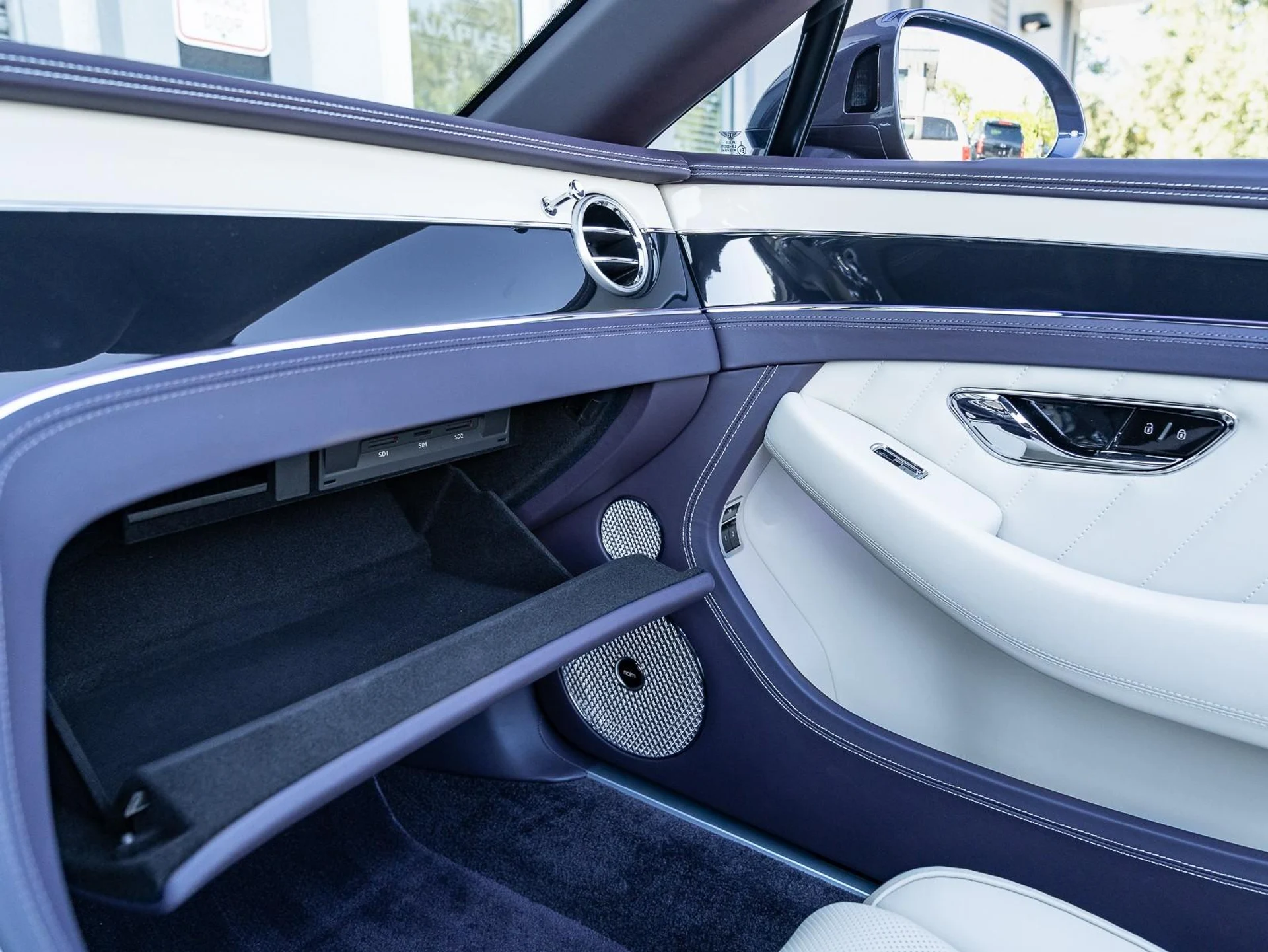 mph042_1601677741_Used_2024_Bentley_Continental_GT_V8_1763485683_67ae3ed1c0