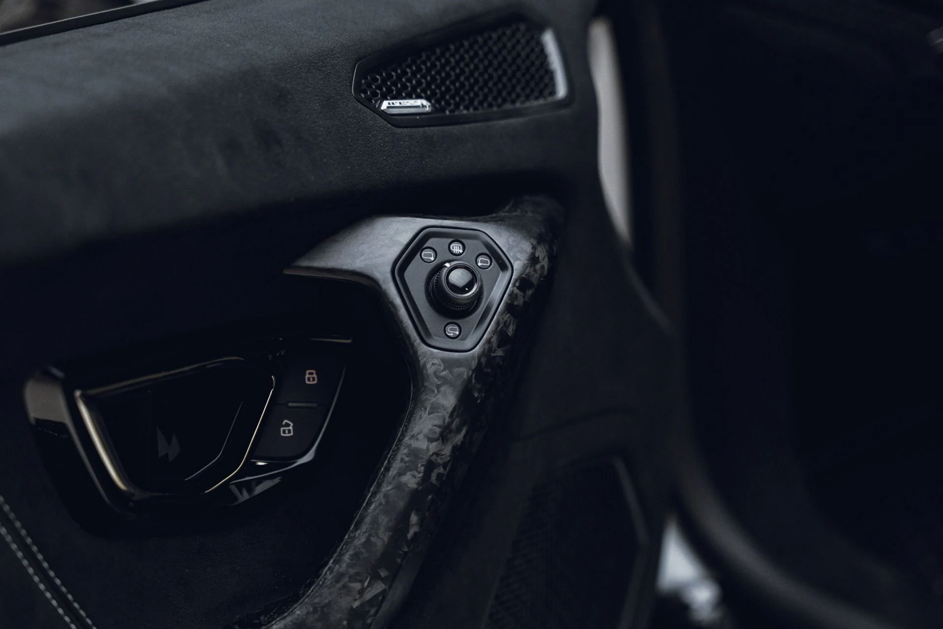 mph042_1603643811_Used_2019_Lamborghini_Huracan_LP_640_4_Performante_Spyder_1781799753_4aa4b677ec