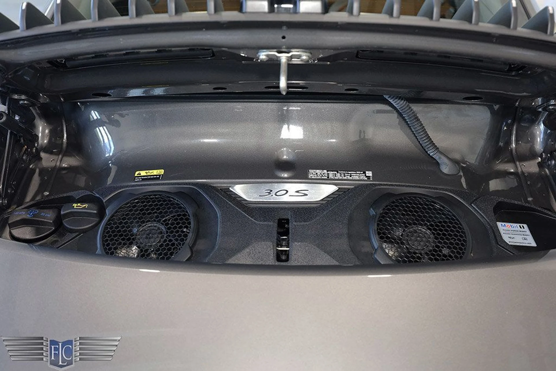 mph042_1605234556_used_2023_porsche_911_carrera4smanualcoupe_9689_22556560_43_1024_daa2738249