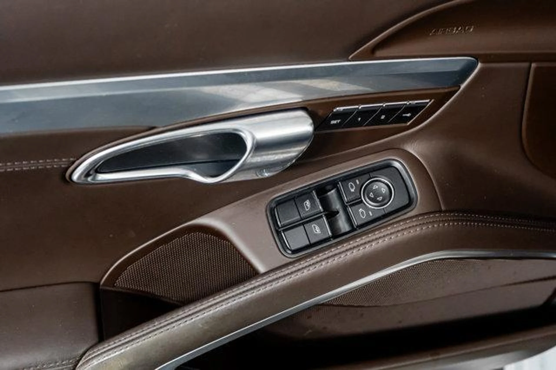 mph042_1631391374_Al_J77s_X_Kh_Z4_Xyu_XS_4t_CSPXSW_Ck_c24914df93