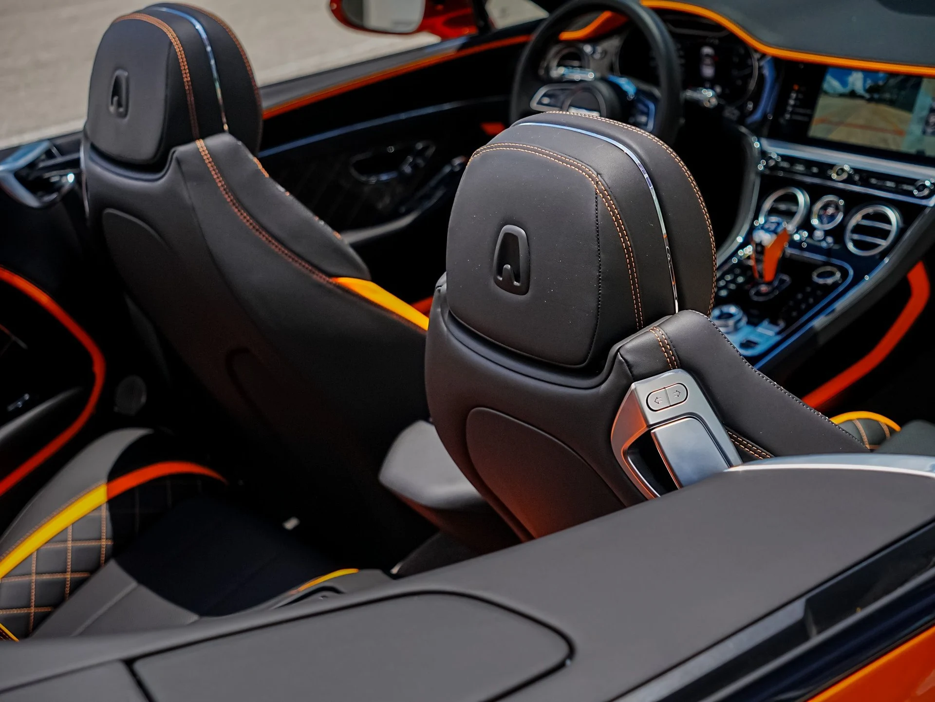 mph042_1634485645_Hi_Tech_Luxury_Imports_LLC_SCBDT_4_ZG_2_PC_008421_image_42_80a0fde7dc
