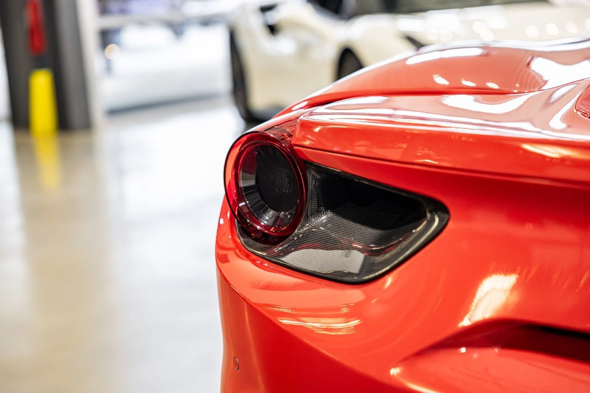 mph042_1646412013_j_A_2096749490