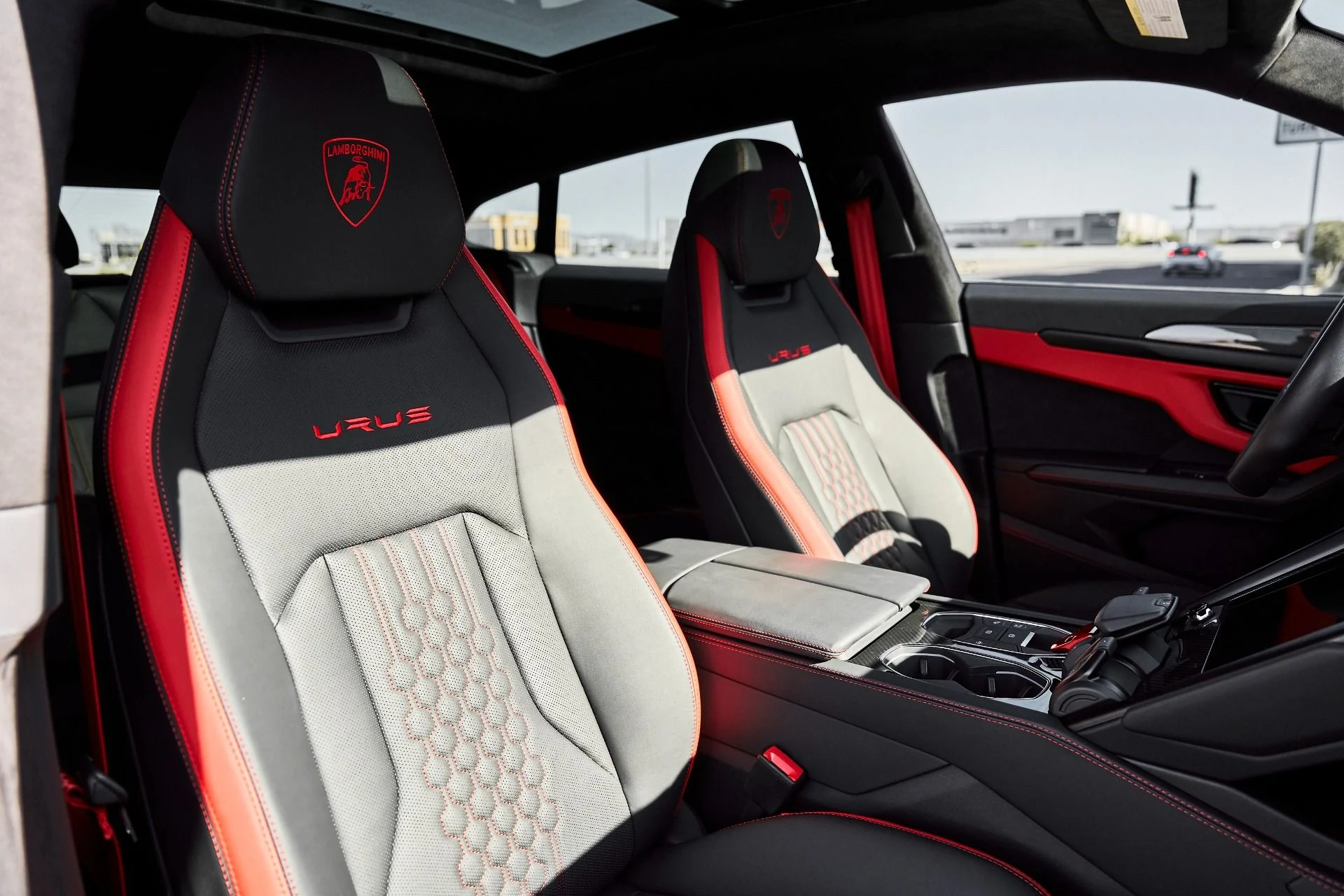 mph042_1646427350_Used_2024_Lamborghini_Urus_S_1779209066_f37febe648
