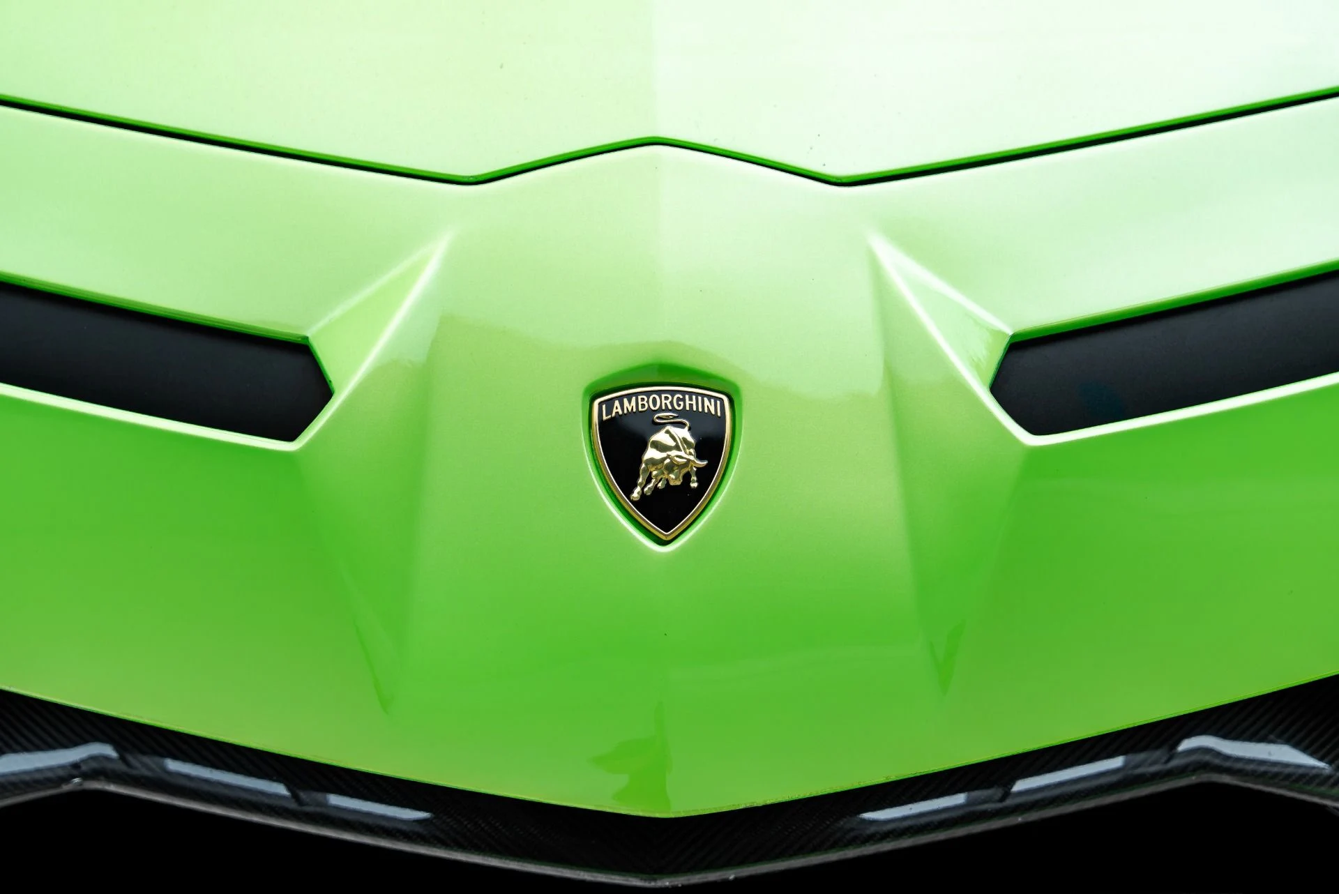mph042_1650516787_Used_2019_Lamborghini_Aventador_LP_770_4_SVJ_1789598547_ece3ef2294