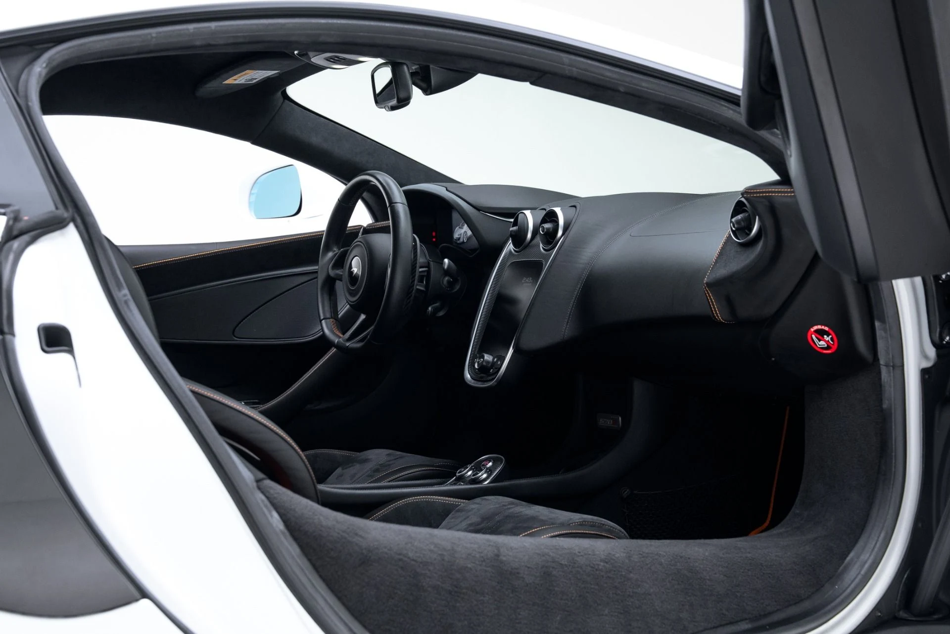 mph042_1666096349_Used_2019_Mc_Laren_570_S_1774648800_cd3c2f6326