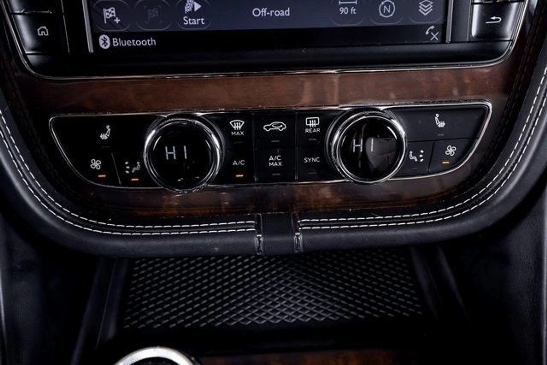 mph042_1682098361_93b81a7ca25fd303eefd0b50c57fd23ax_5f8dd258e9