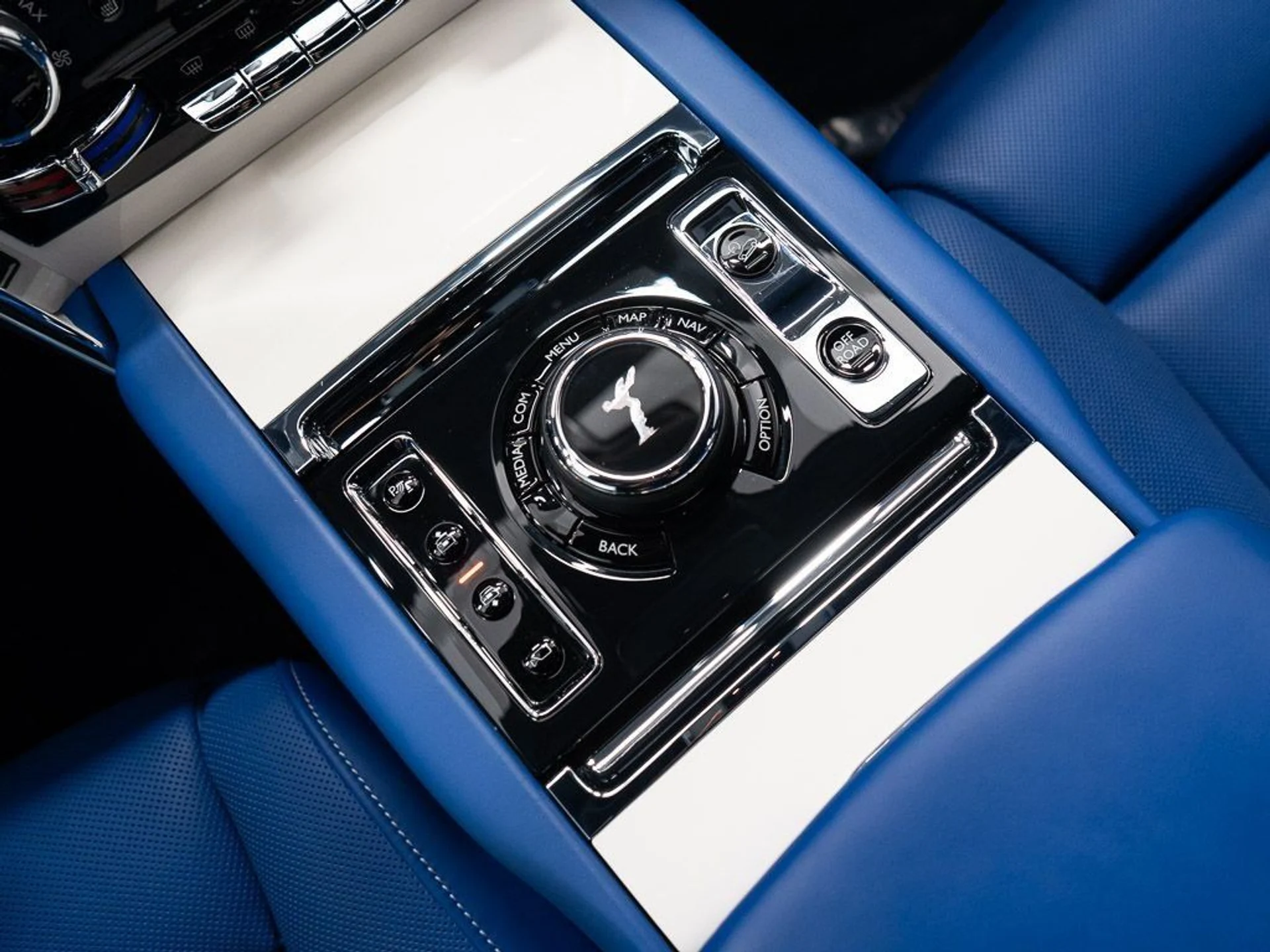 mph042_1692189104_893988662f312091744e3d949f3e3cb0_af8c1ce7c3