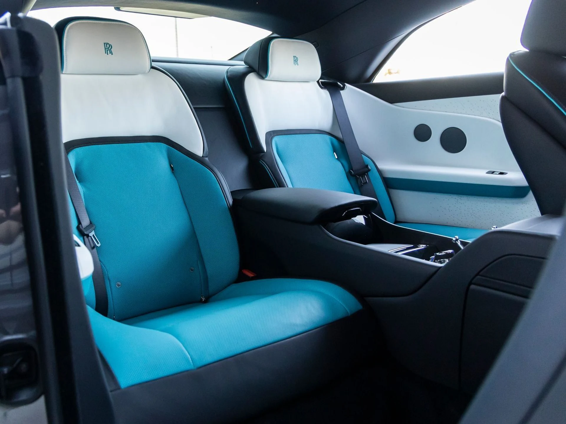 mph042_1694214800_43_15f80d80c3