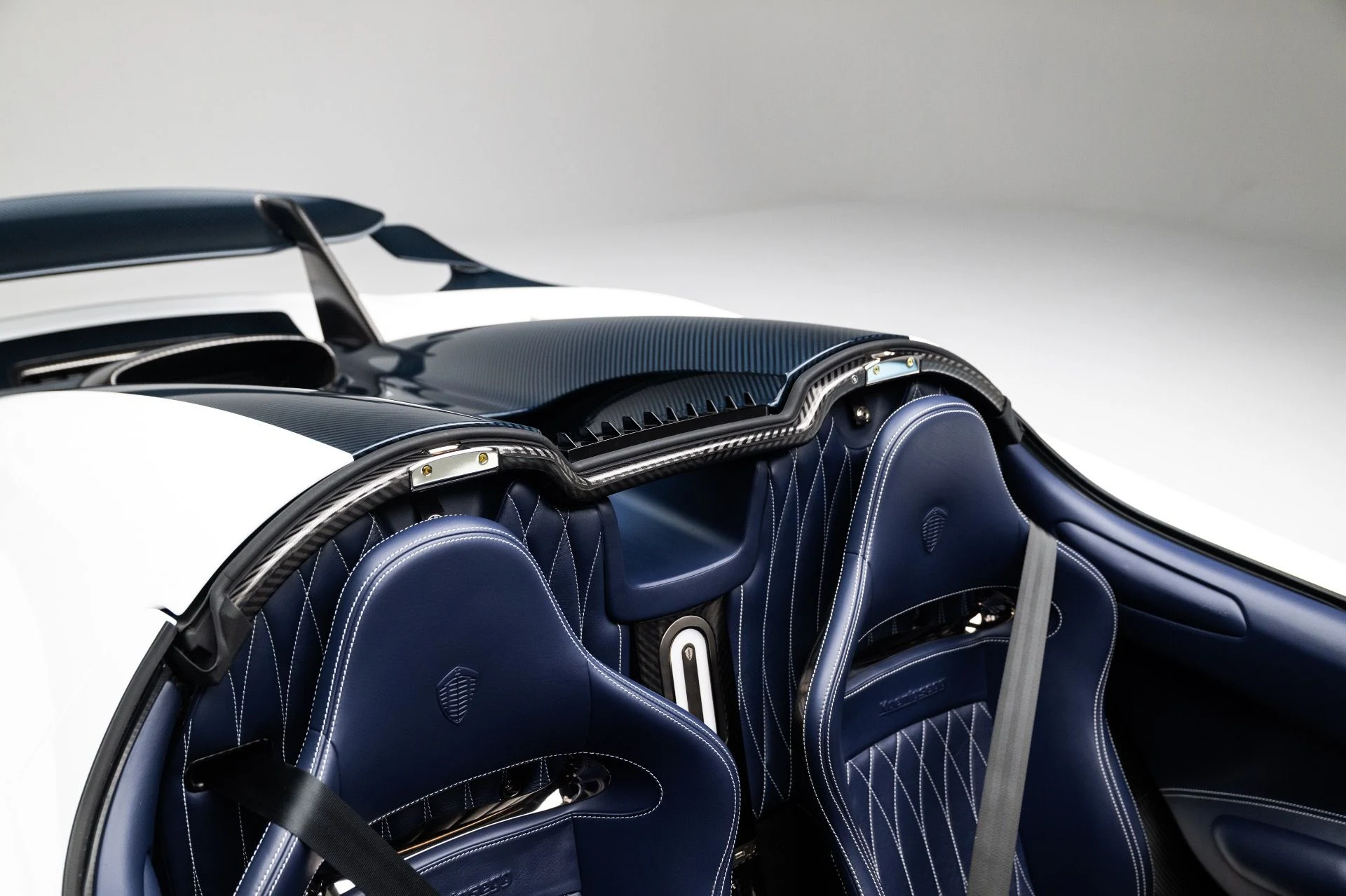 mph042_1703169535_13358_p43_l_840f30f3d9