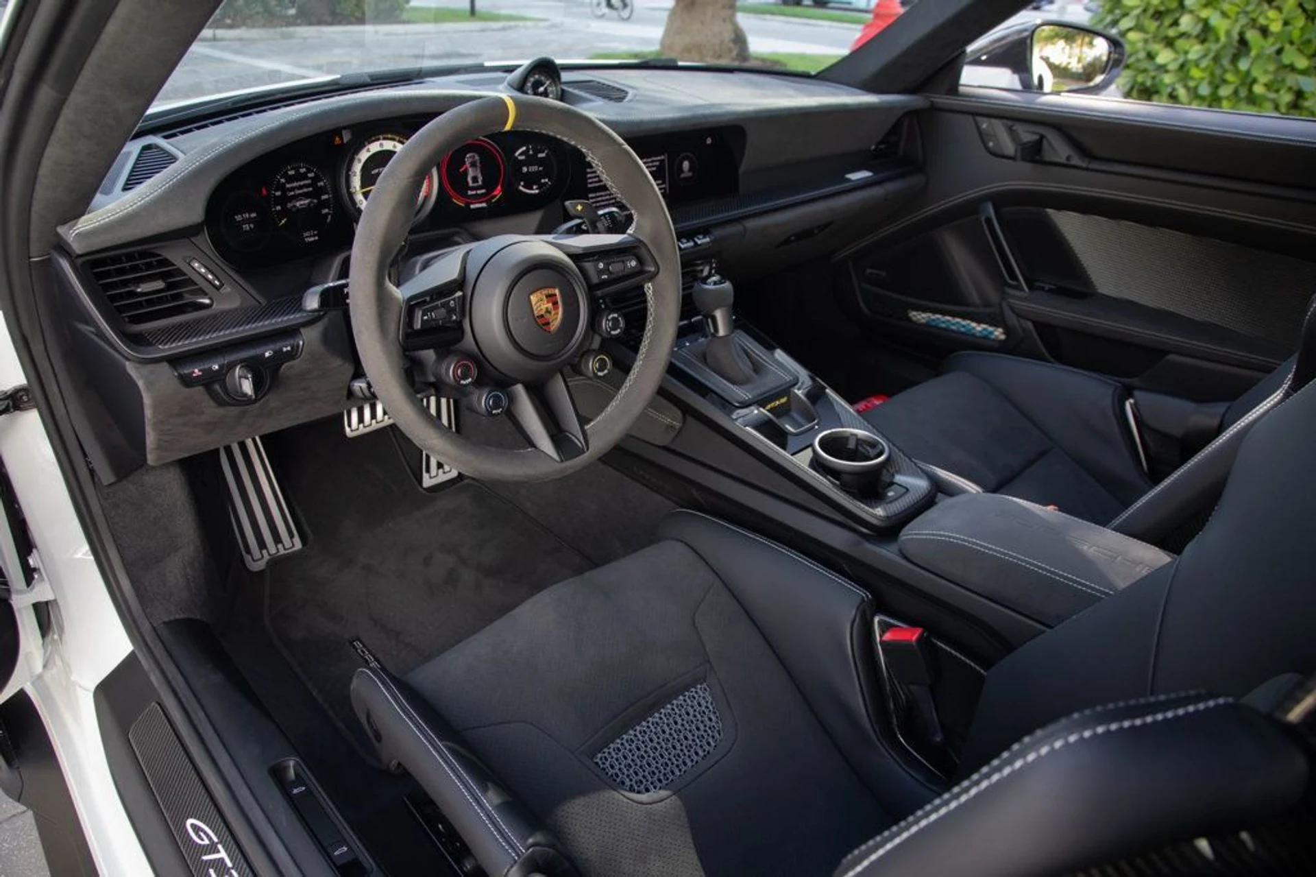 mph042_1710300817_used_2024_porsche_911_gt3rs_14354_22613063_43_1024_b44449637e