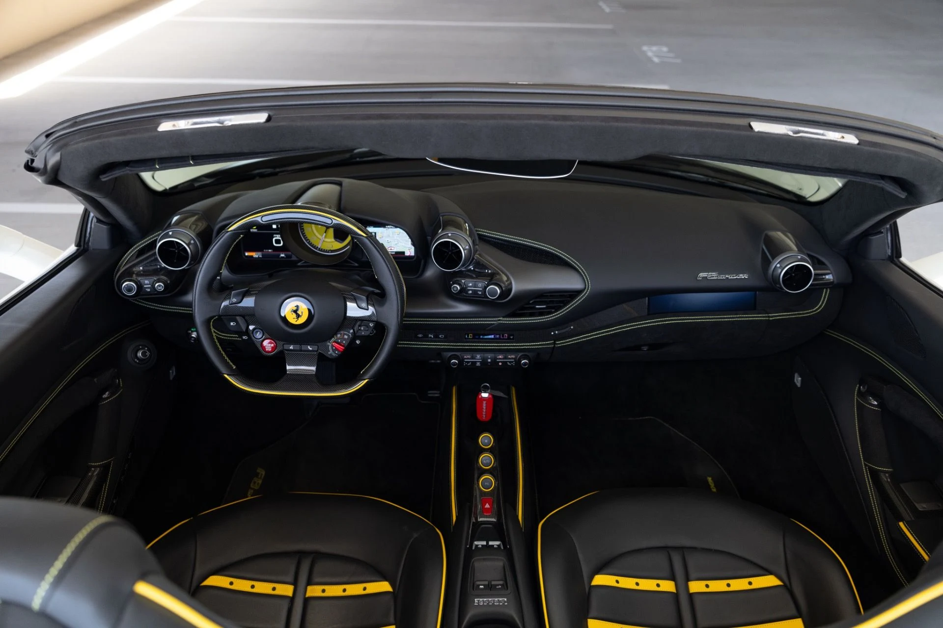 mph042_1712240362_Used_2023_Ferrari_F8_Spider_1776809234_35f3d51735