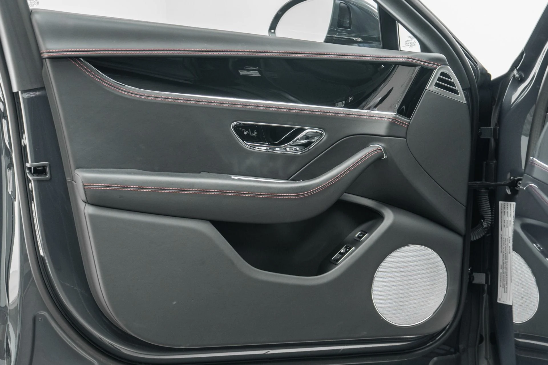 mph042_1715338701_Used_2024_Bentley_Flying_Spur_Edition_8_243_K_MSRP_Rotating_Display_Panoramic_Roof_1782501825_80d340c8c3