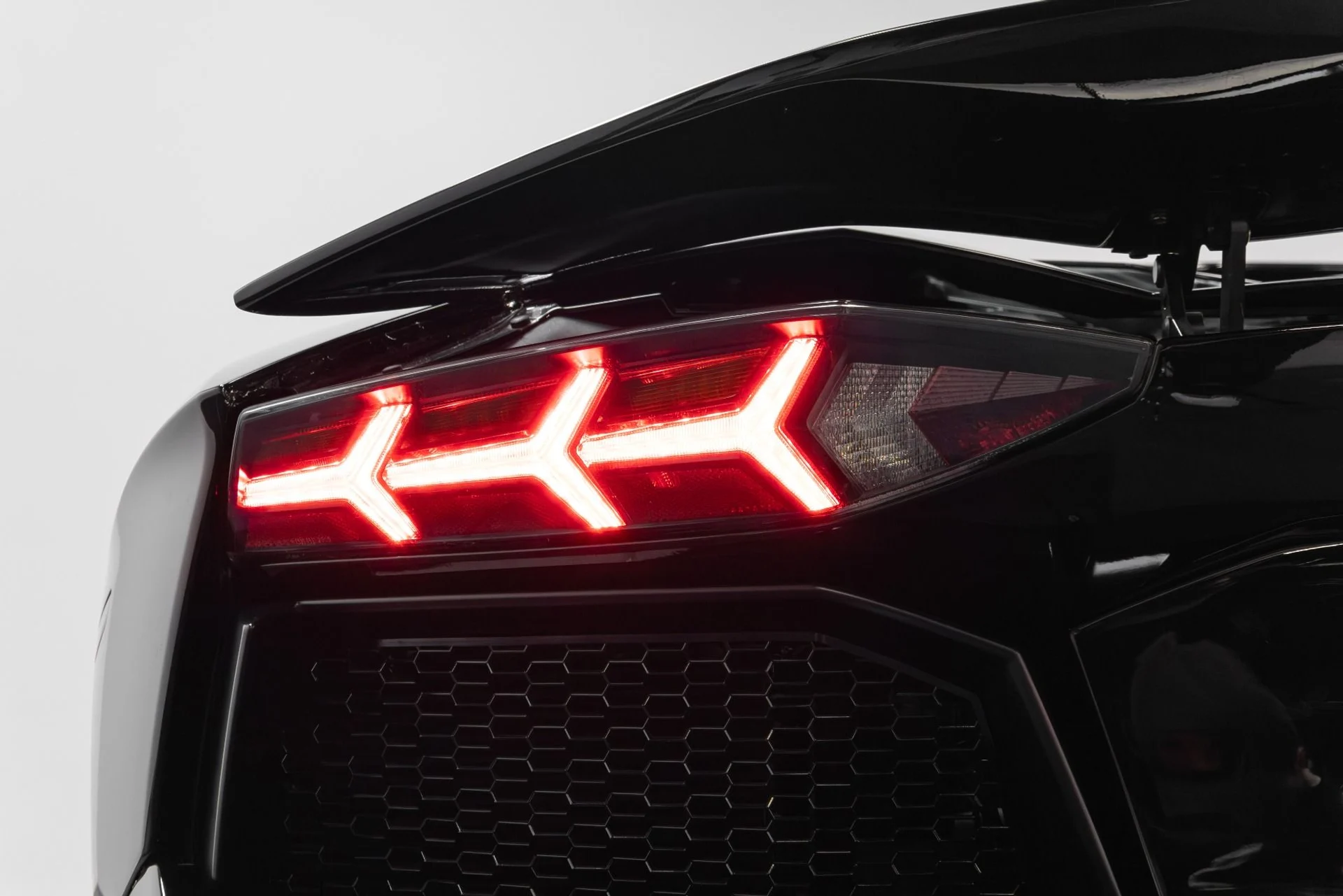 mph042_1720299528_Used_2015_Lamborghini_Aventador_LP_700_4_1770952947_722c487054