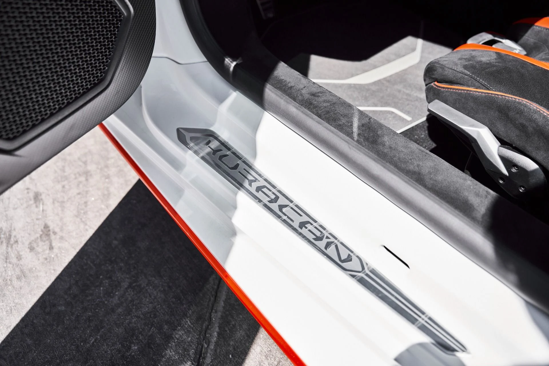 mph042_1739405400_Used_2024_Lamborghini_Huracan_STO_Base_1775782817_90dca65d7b