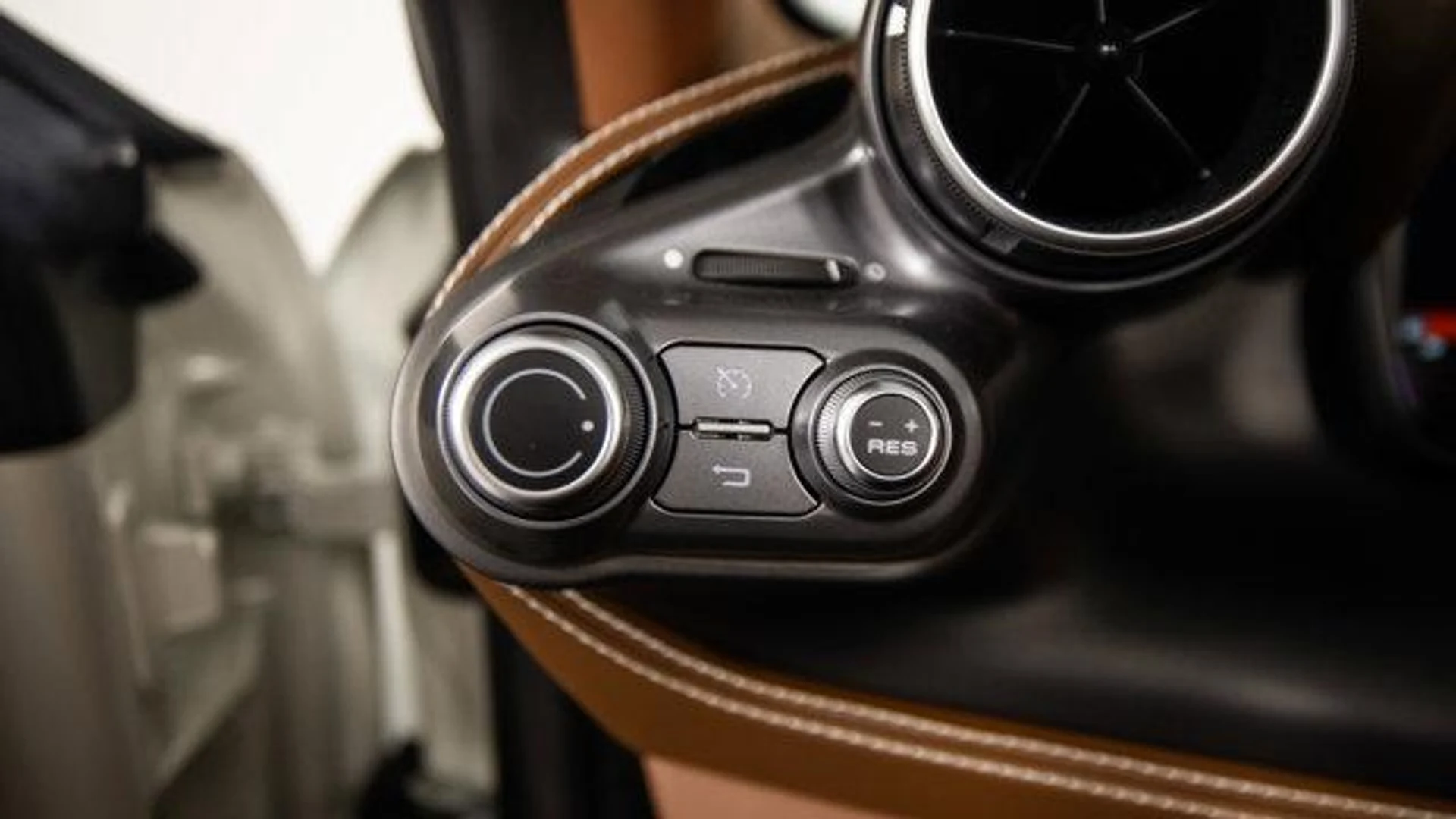 mph042_1739497615_lcoa_Sqh_Hl_U_Qdoby42_B_Acy_Vqf_ic_6a5dcbaed7