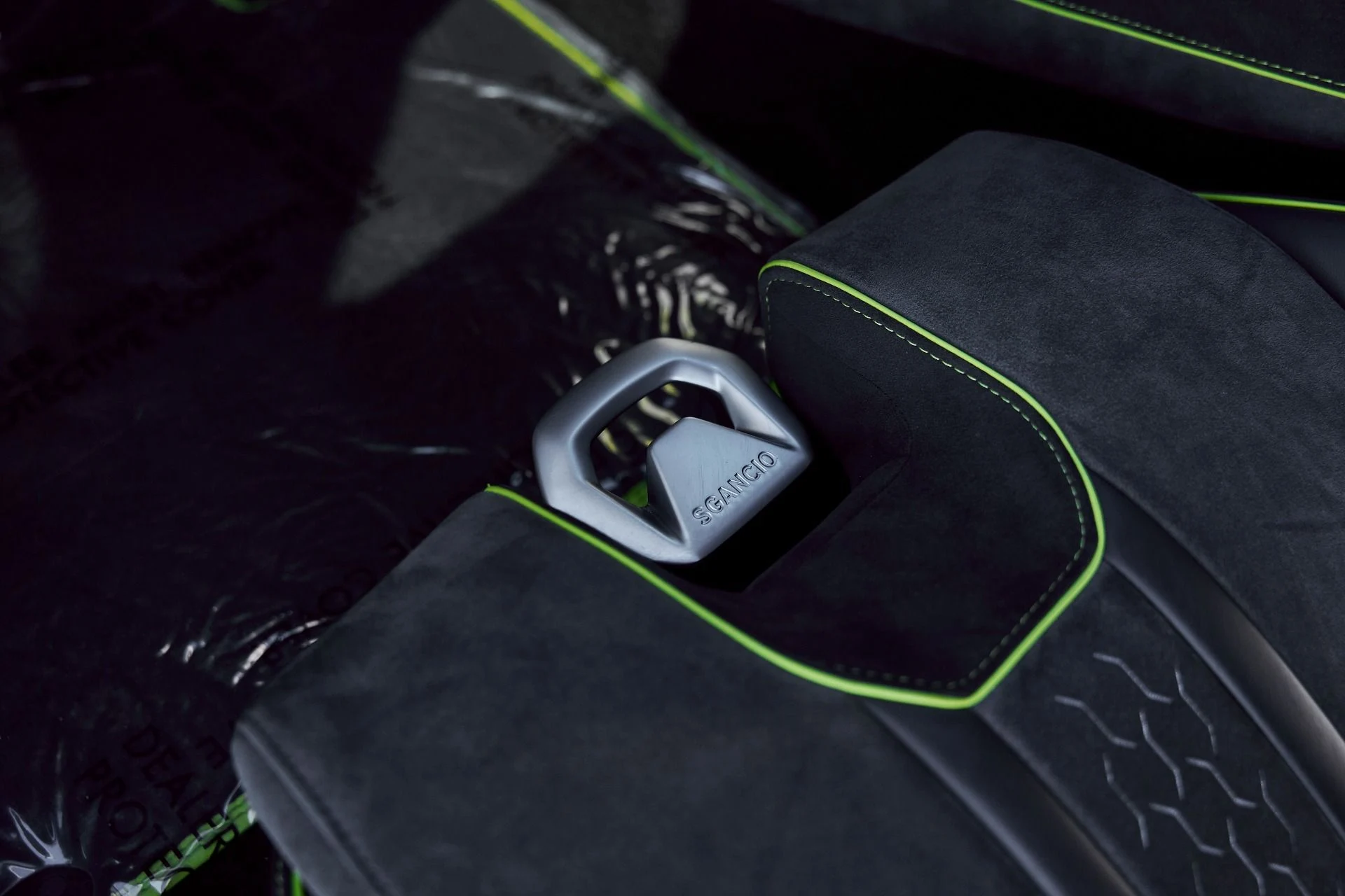 mph042_1744661386_Used_2024_Lamborghini_Huracan_Sterrato_Base_1767062447_e26284be33