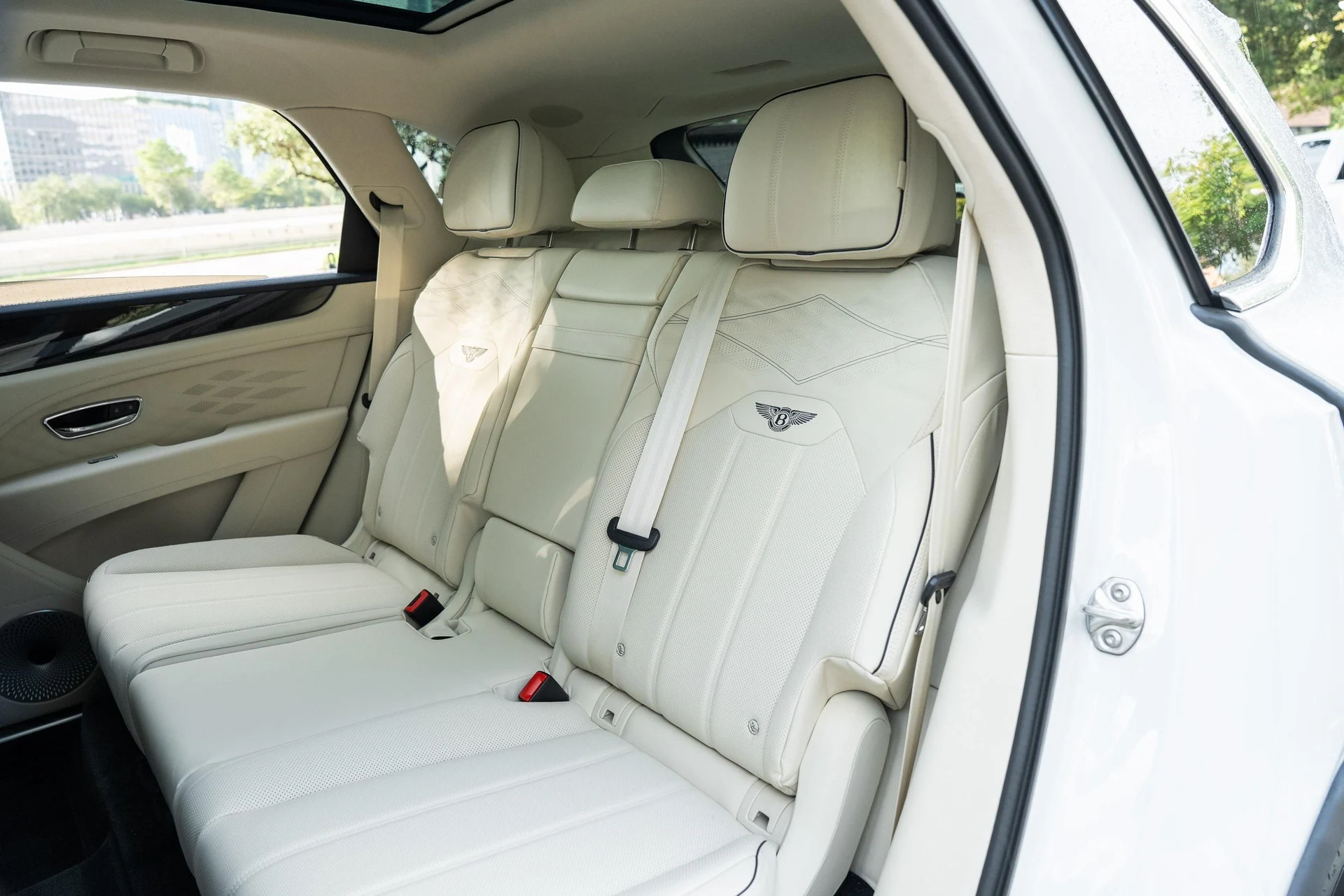 mph042_1746186343_442093803_689aca50b01227cfeeaaeeb6_a174542aef