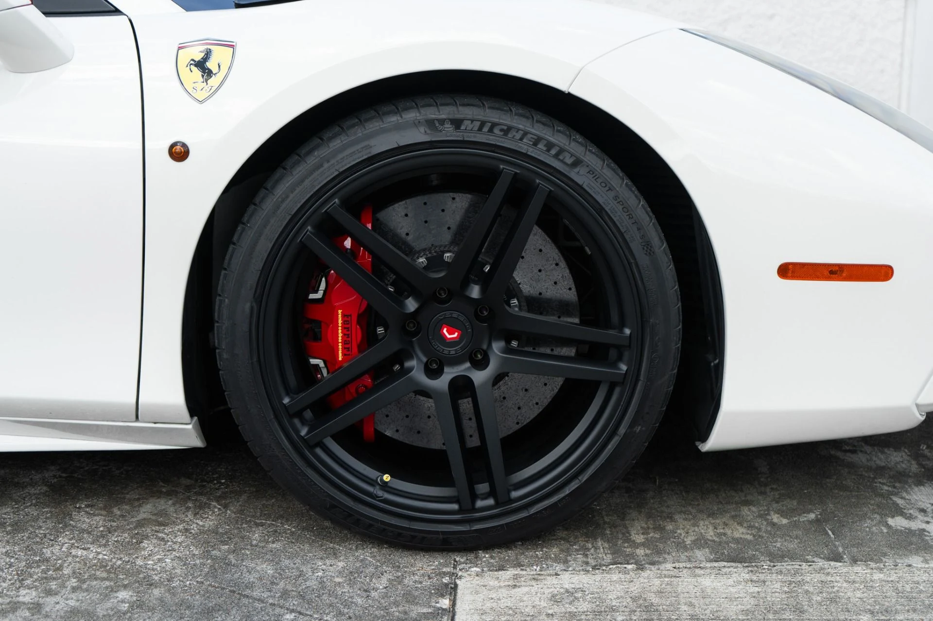 mph042_1749633615_Used_2018_Ferrari_488_Spider_1781219739_1e09addd6c