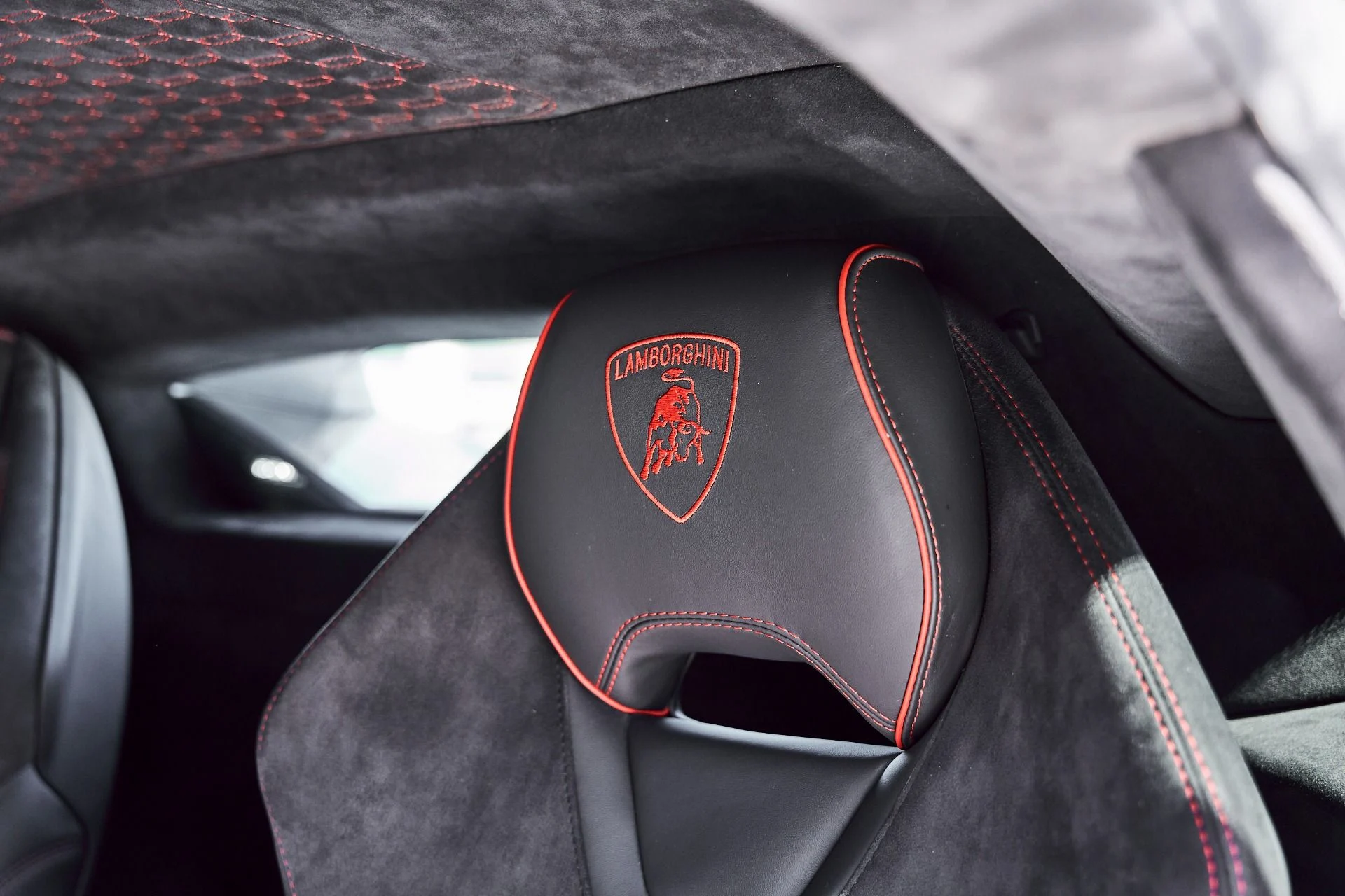 mph042_1760565590_Used_2023_Lamborghini_Huracan_Tecnica_Base_1777013739_d5b606fc8a