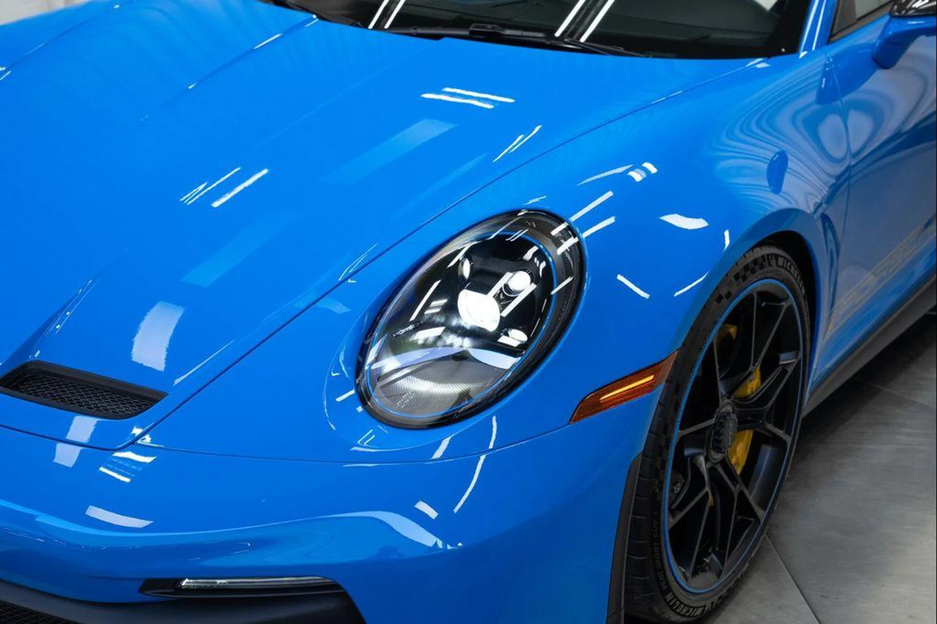 mph042_176542226_u_WV_Qkn_Ofi5_Dkw3vs_gjv_RGF_Cp_I8_31d37a06ab