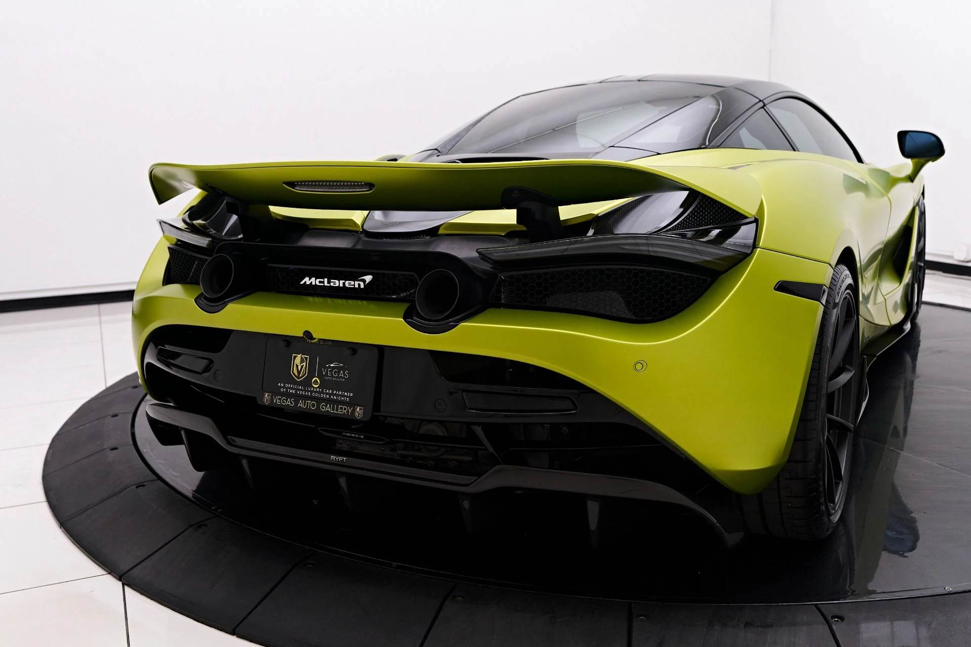 mph042_1784966136_Used_2022_Mc_Laren_720_S_Performance_1753146892_51a1fca5ae