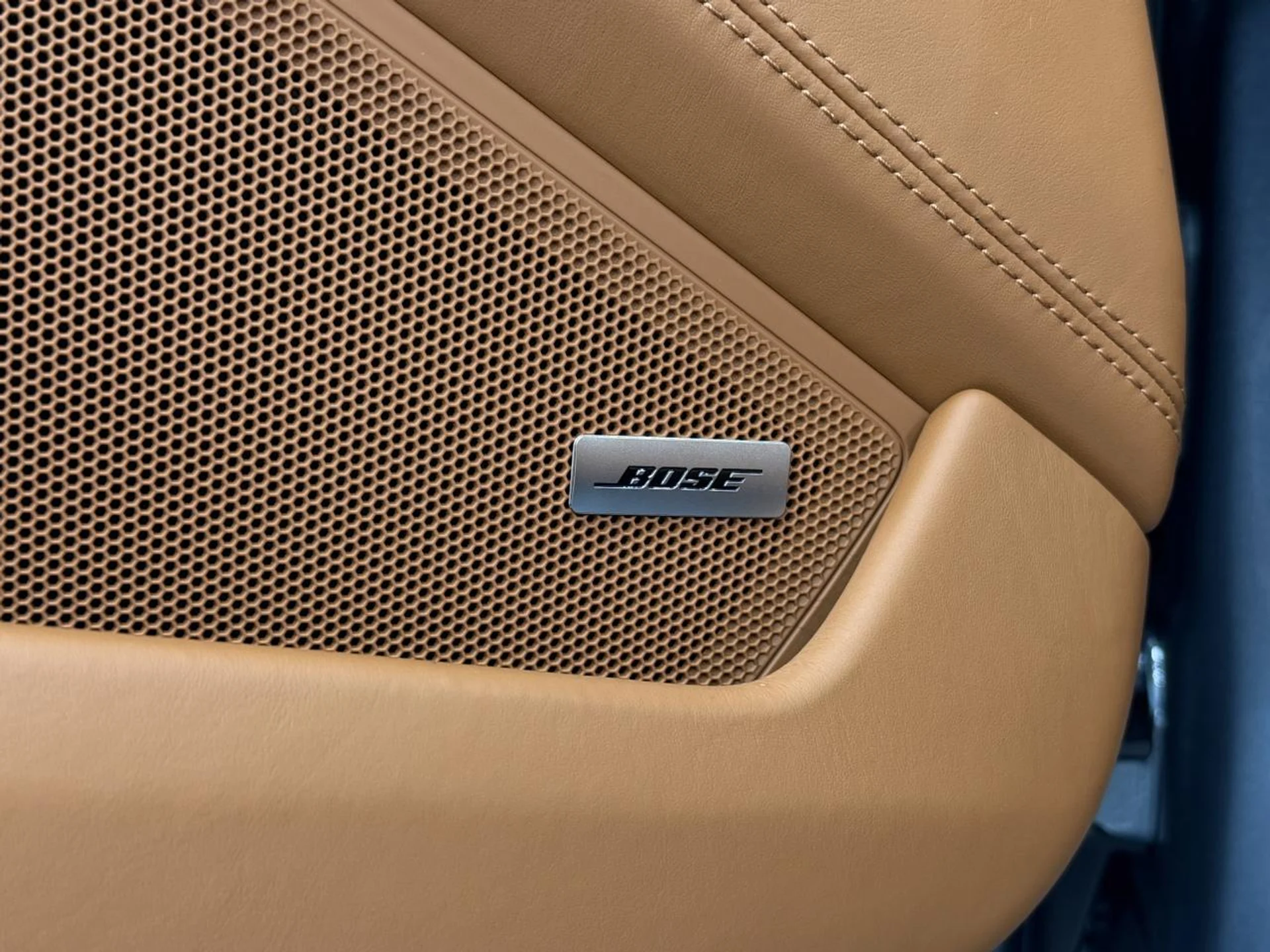 mph042_1787977695_395971f5f5c6f8b9337cf656128a78af_a7591f1186