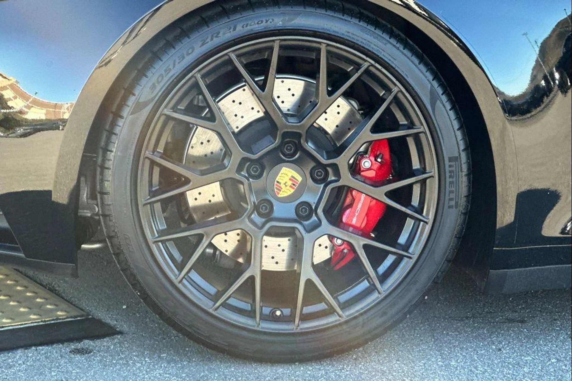 mph042_180227050_khm7_Qsy_HG_k_Fjxz_W4_P3dex_N_Loic_08d531ec78