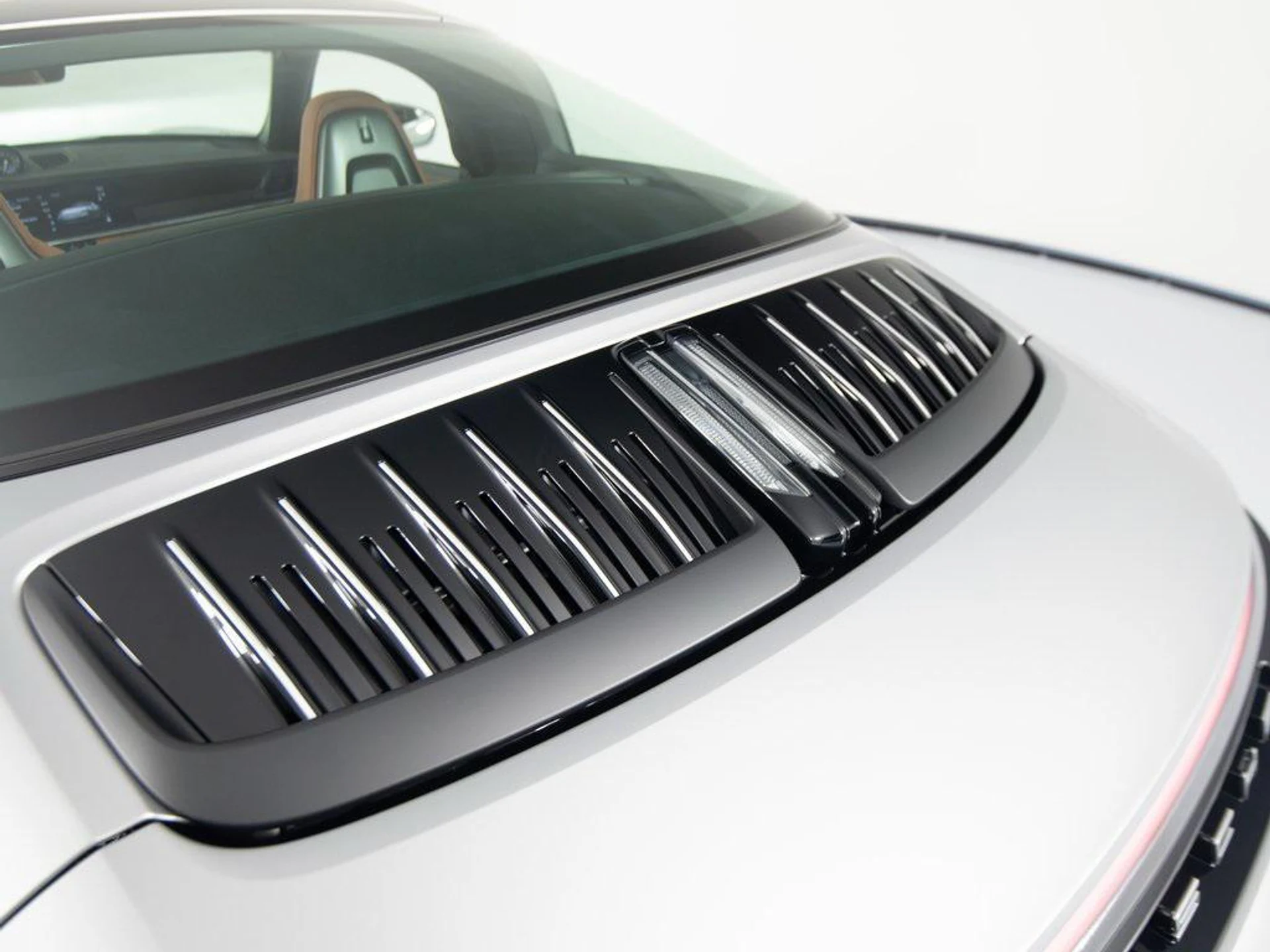 mph042_1823196562_De_Lq_P_fo_K_Rzq_P7y50_Ulnl_LG_Iba4_502660c9d0