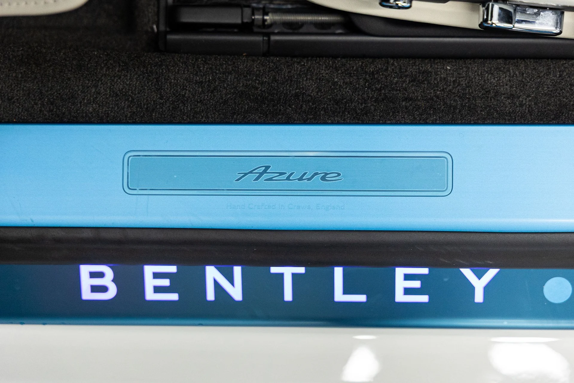 mph042_1827660150_18d06a33902accd2d25e61a71e75061ax_bd5780fdc3