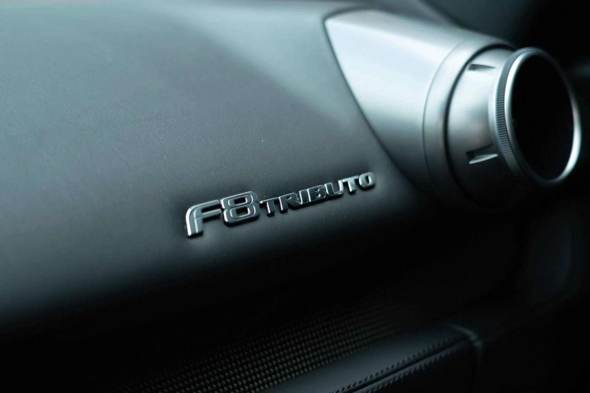 mph042_1827961863_Used_2020_Ferrari_F8_Tributo_1756838529_019f4e5c1c