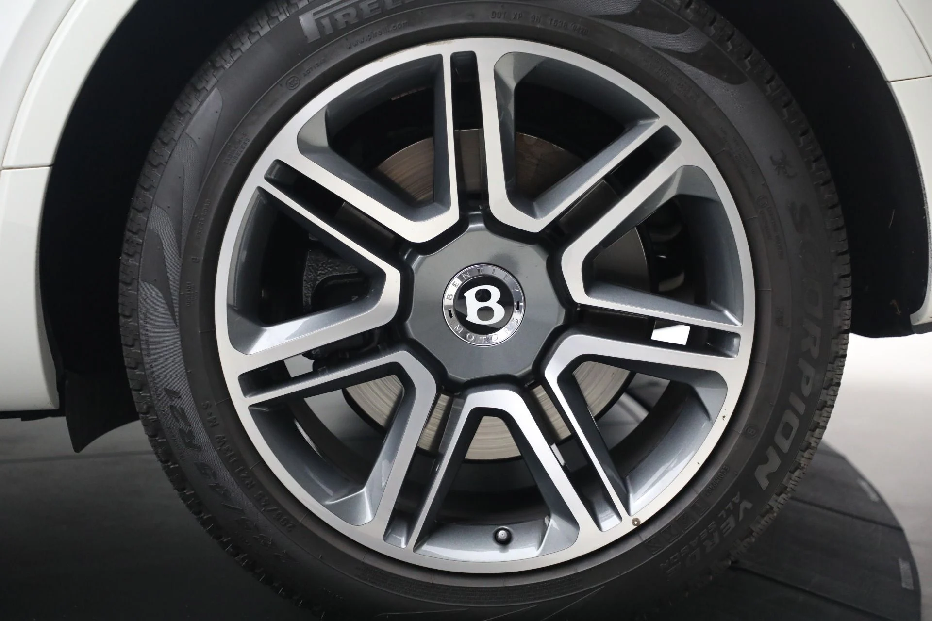 mph042_1828293013_Used_2018_Bentley_Bentayga_Activity_Edition_77241c3c5b