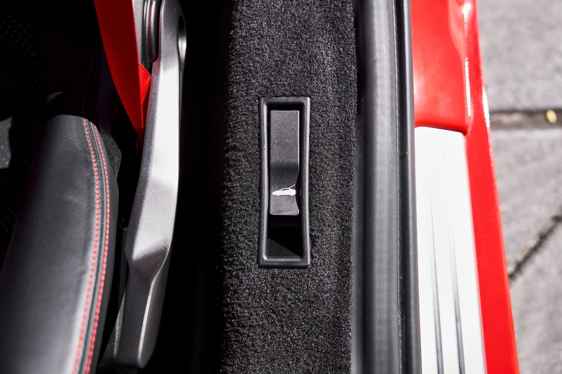 mph042_1834425755_Used_2022_Ferrari_F8_Spider_Base_1772506646_71e13b853e