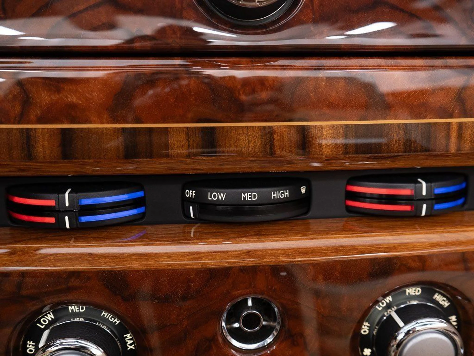 mph042_1837689655_c56a325a8cc19c7b4d4864c6abd244d4_d08cc5f1cd