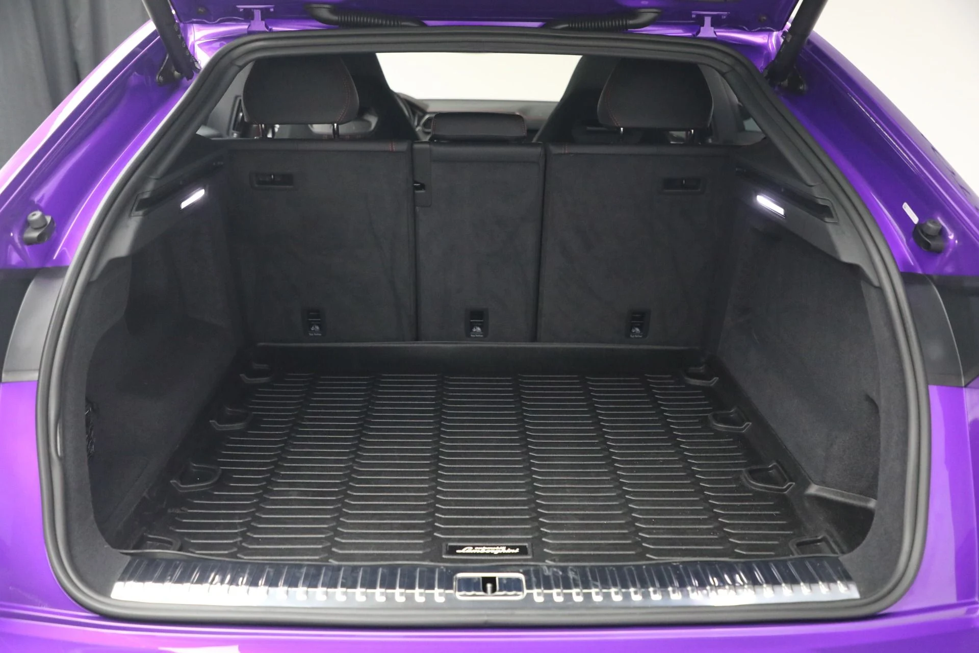 mph042_1842312734_Used_2024_Lamborghini_Urus_Performante_1770476092_2afa77f243