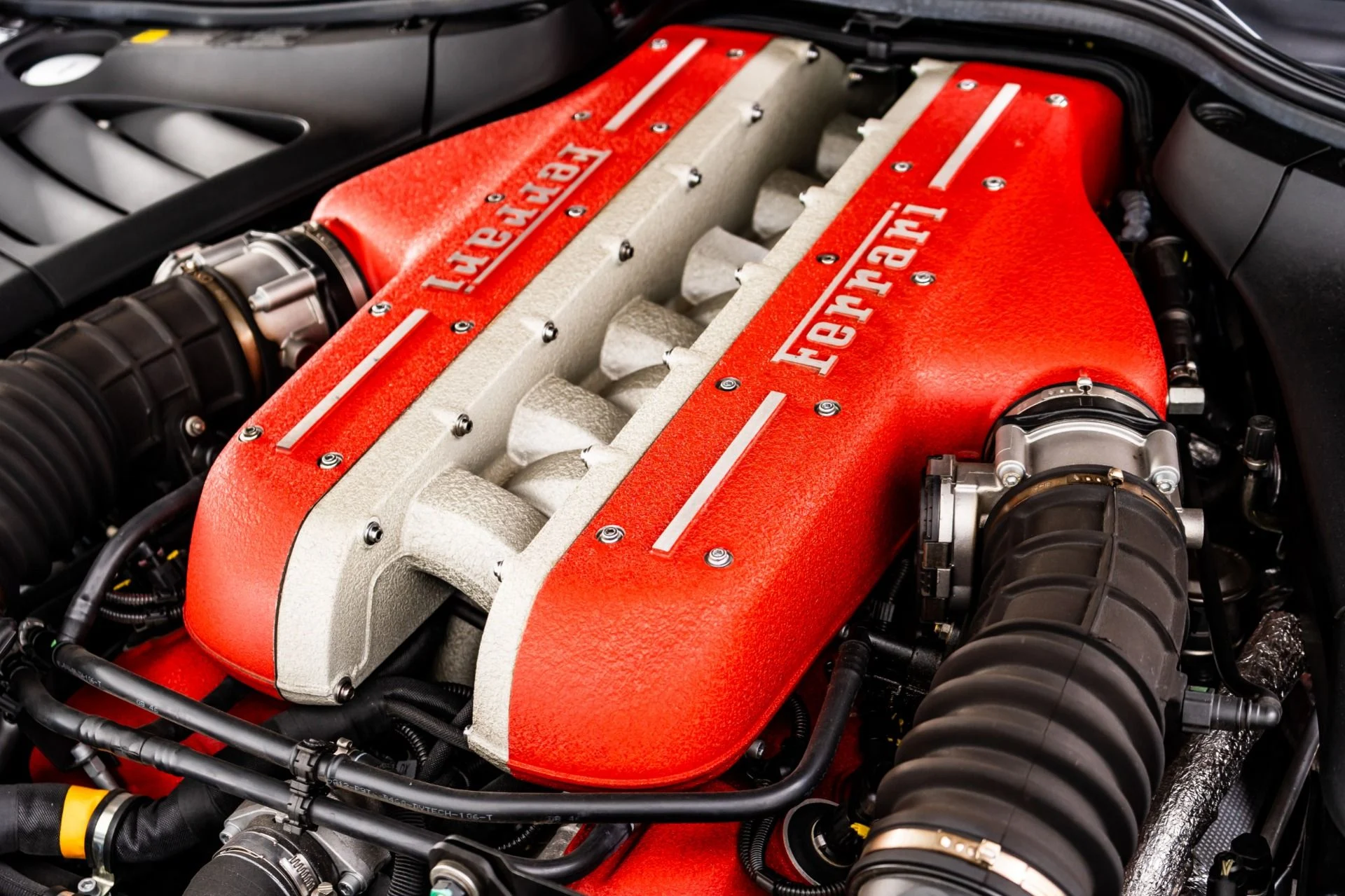 mph042_1844416328_Used_2014_Ferrari_FF_V12_Power_Ventilated_Seats_Sport_Exhaust_Passenger_Display_1775246163_f212518fd9